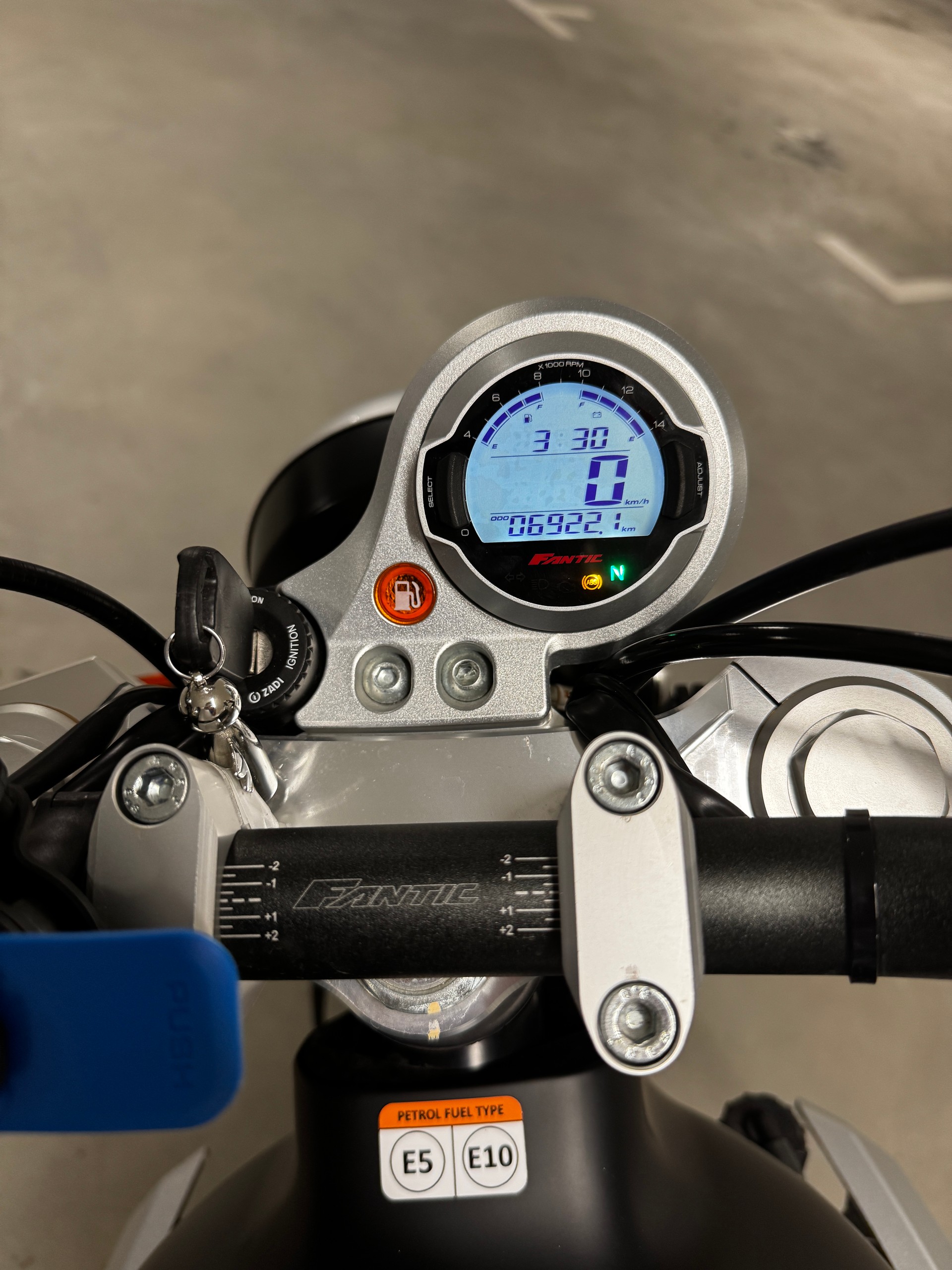 FANTIC Caballero 500 Flat Track-image-6