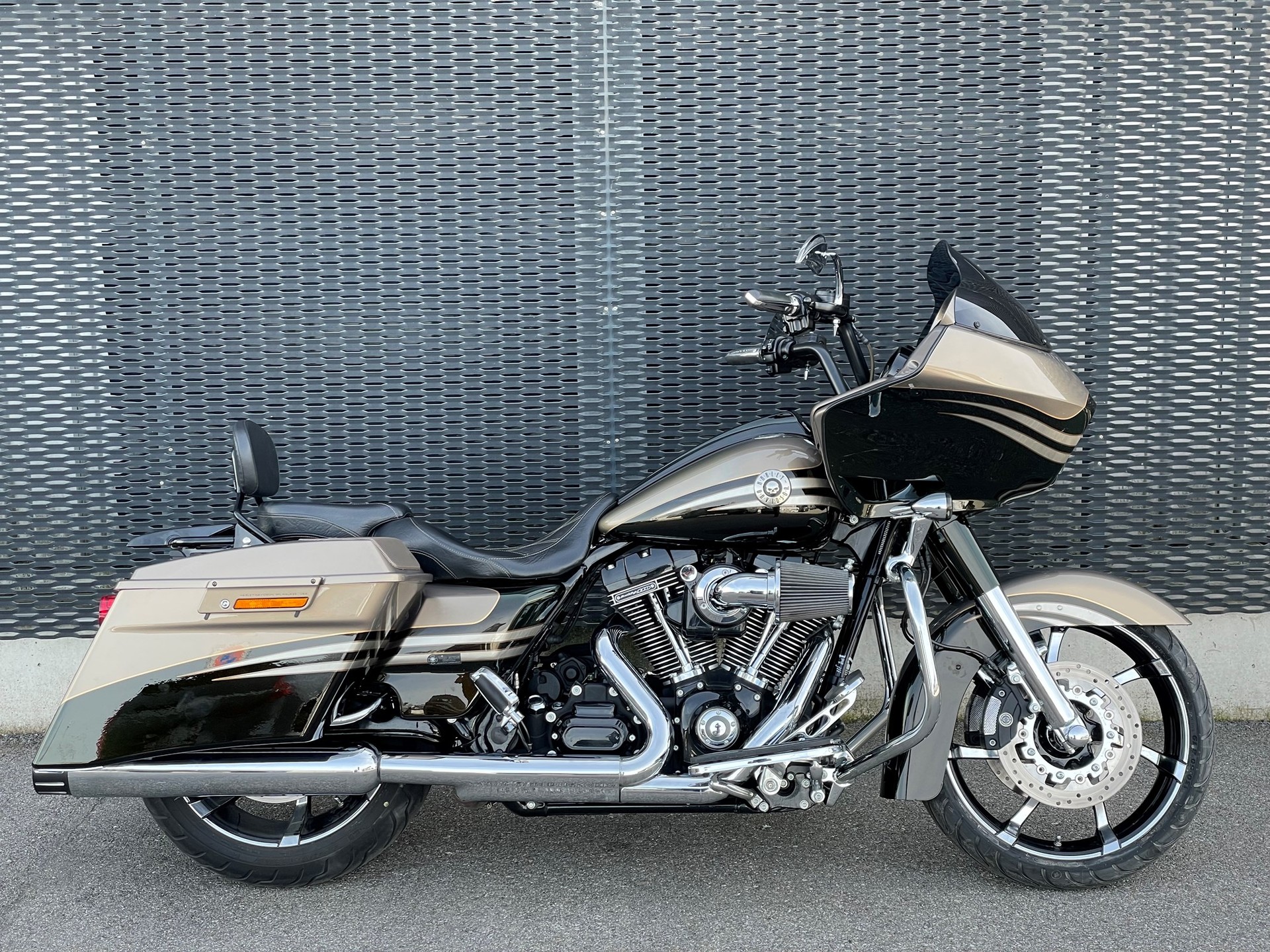 HARLEY-DAVIDSON FLTRXSE Road Glide Custom ABS CVO-image-0