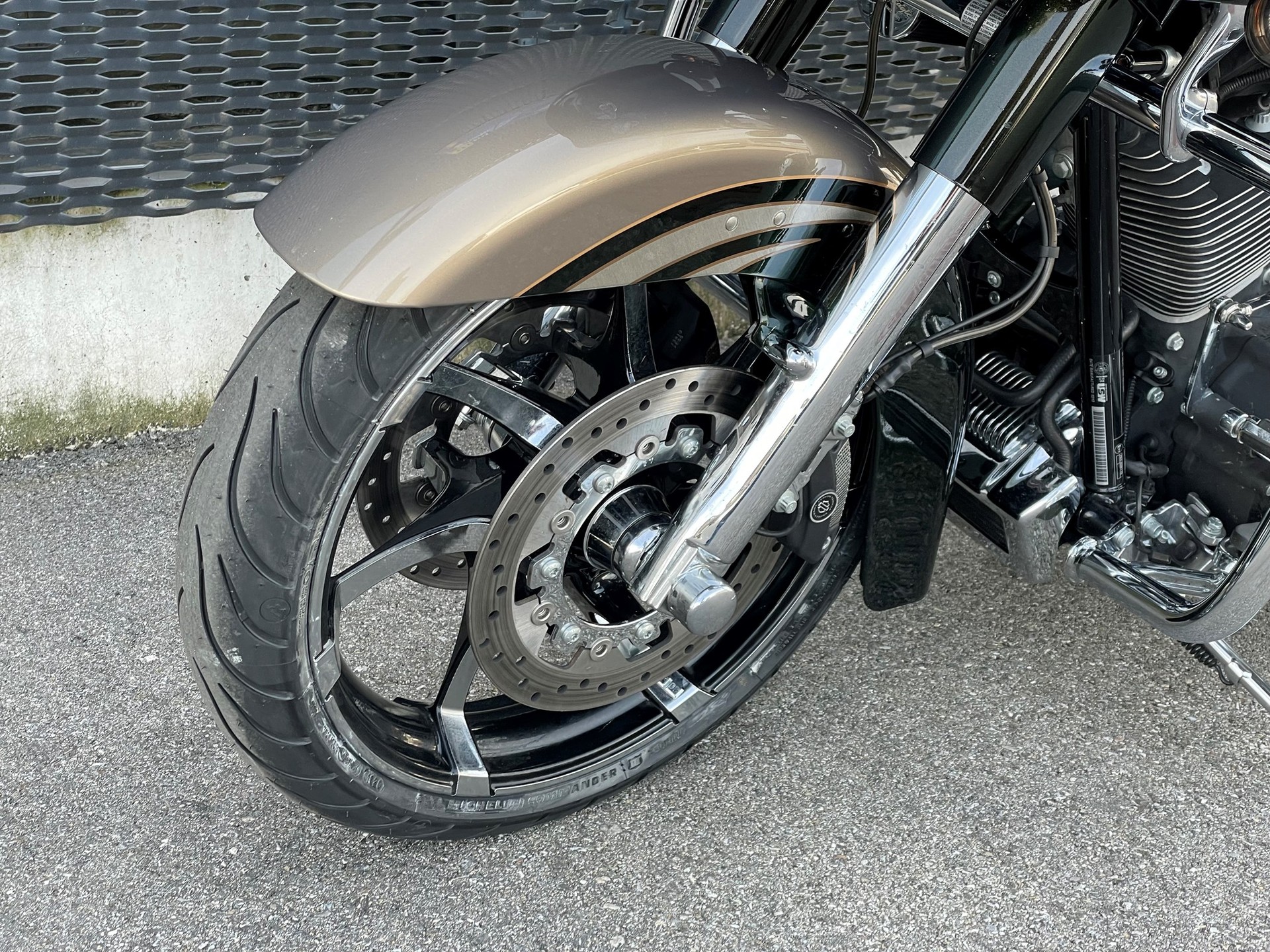 HARLEY-DAVIDSON FLTRXSE Road Glide Custom ABS CVO-image-8
