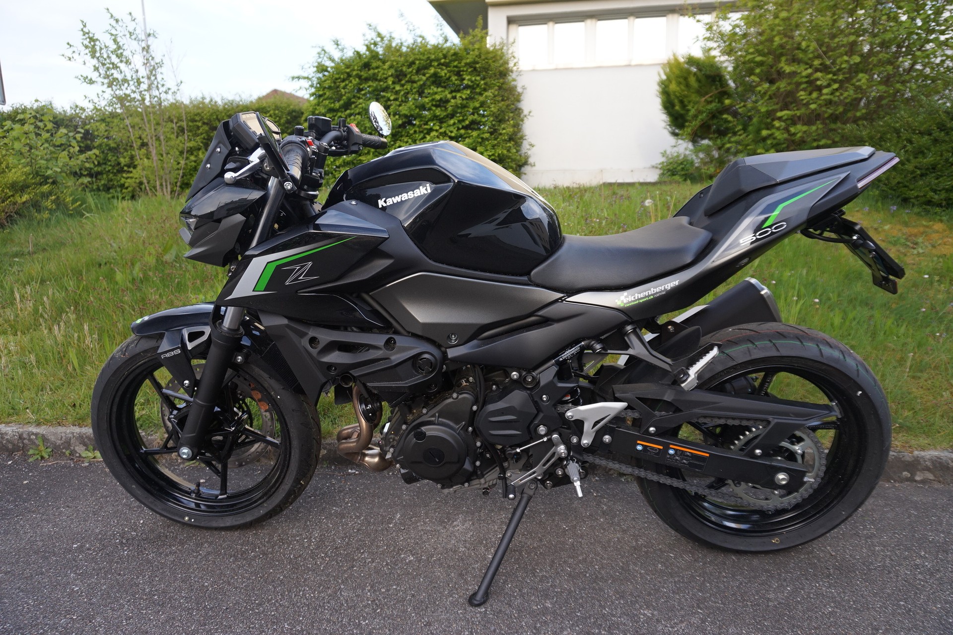 KAWASAKI Z500 ABS mit Heckumbau