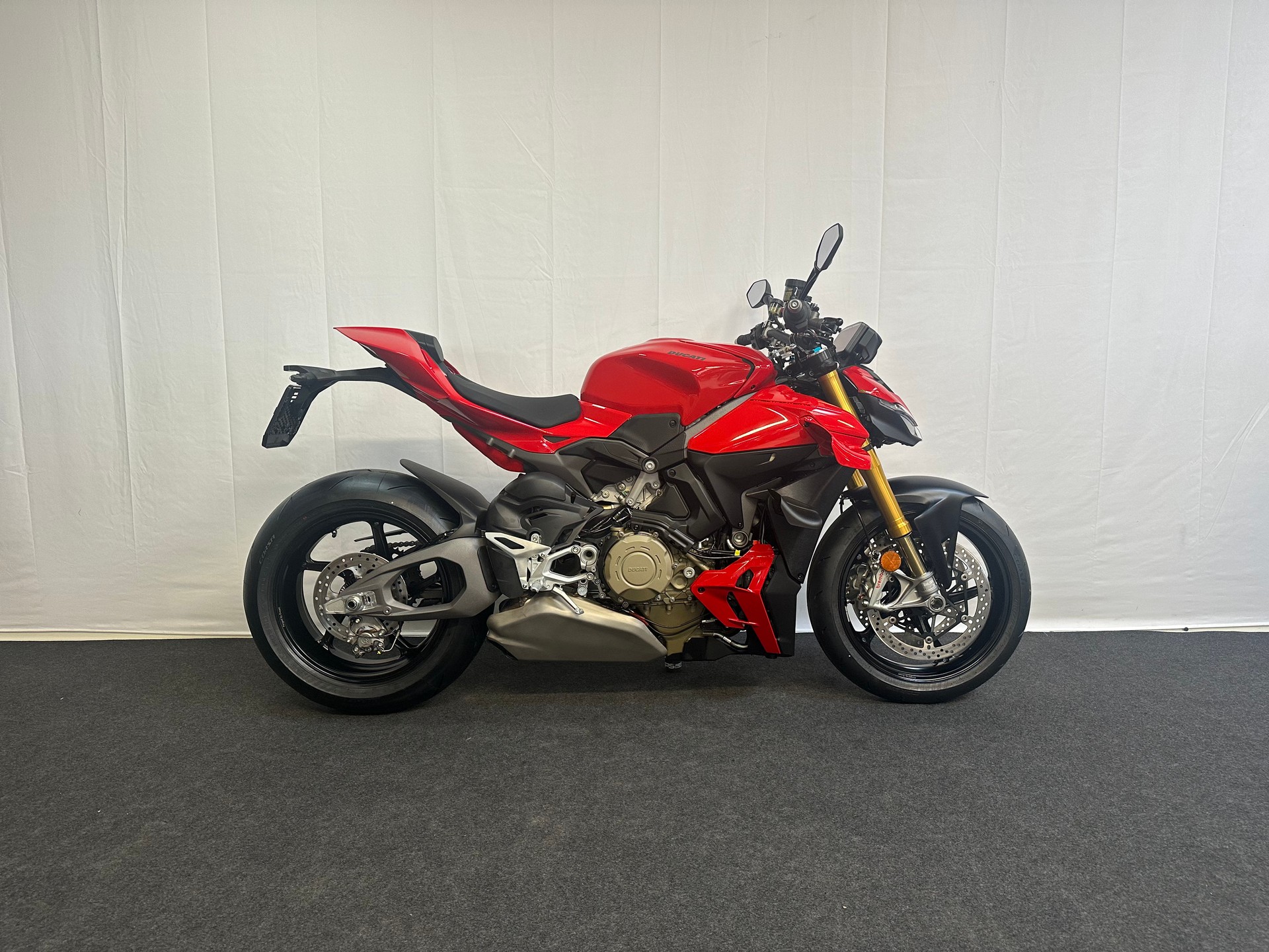DUCATI Streetfighter V4 S
