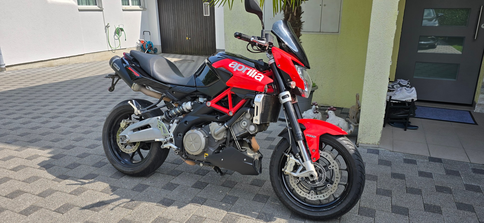 APRILIA SL 750 Shiver ABS-image-1