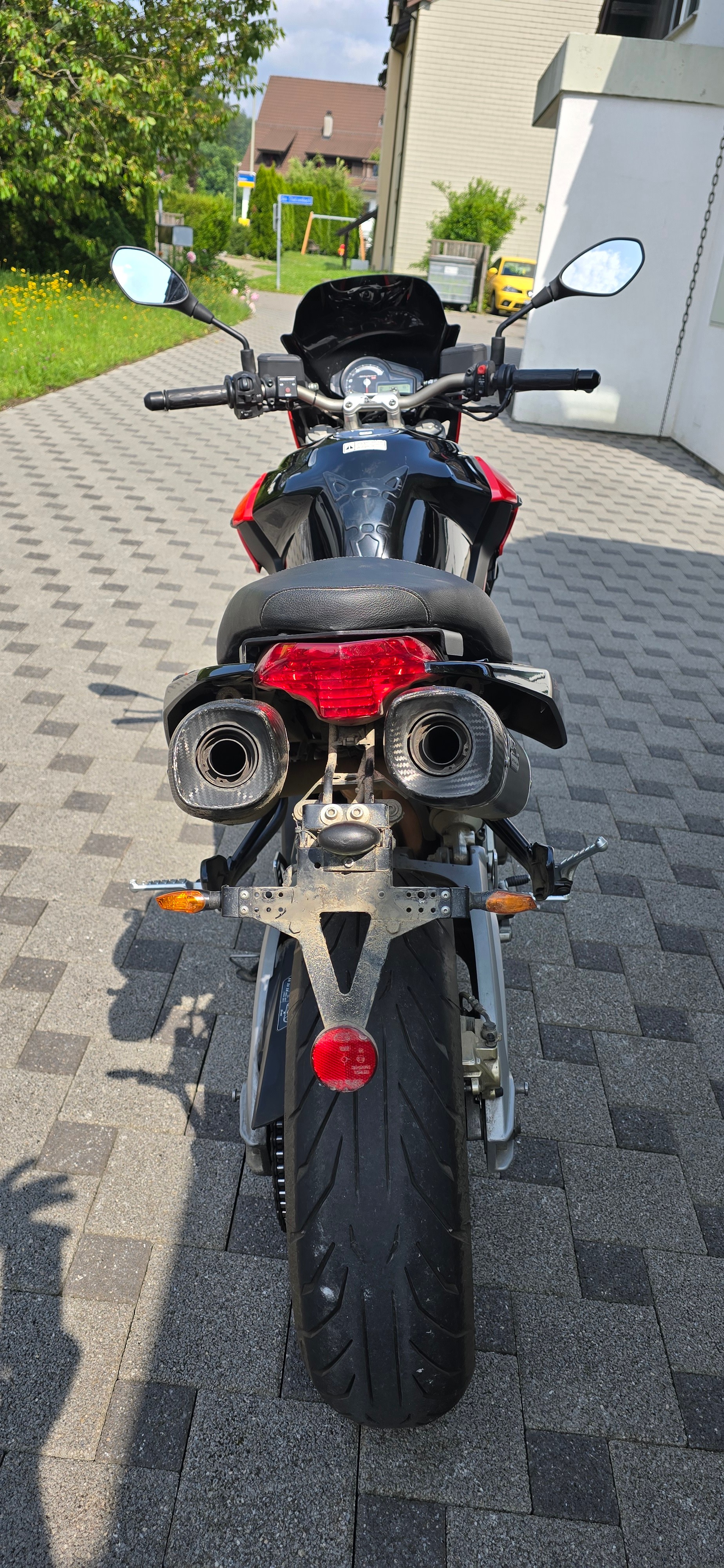 APRILIA SL 750 Shiver ABS-image-8