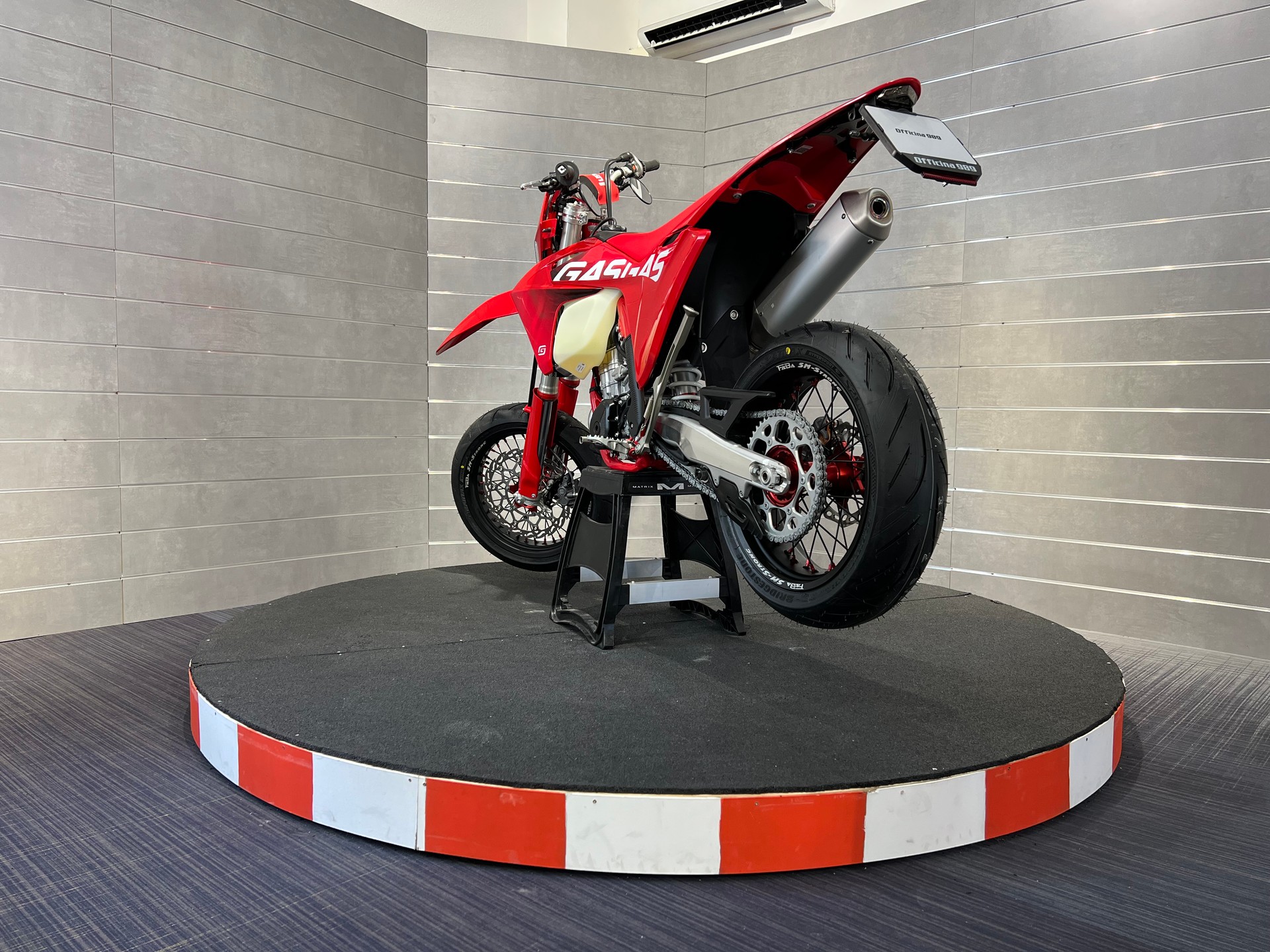 GASGAS EC 500F Supermoto-image-3