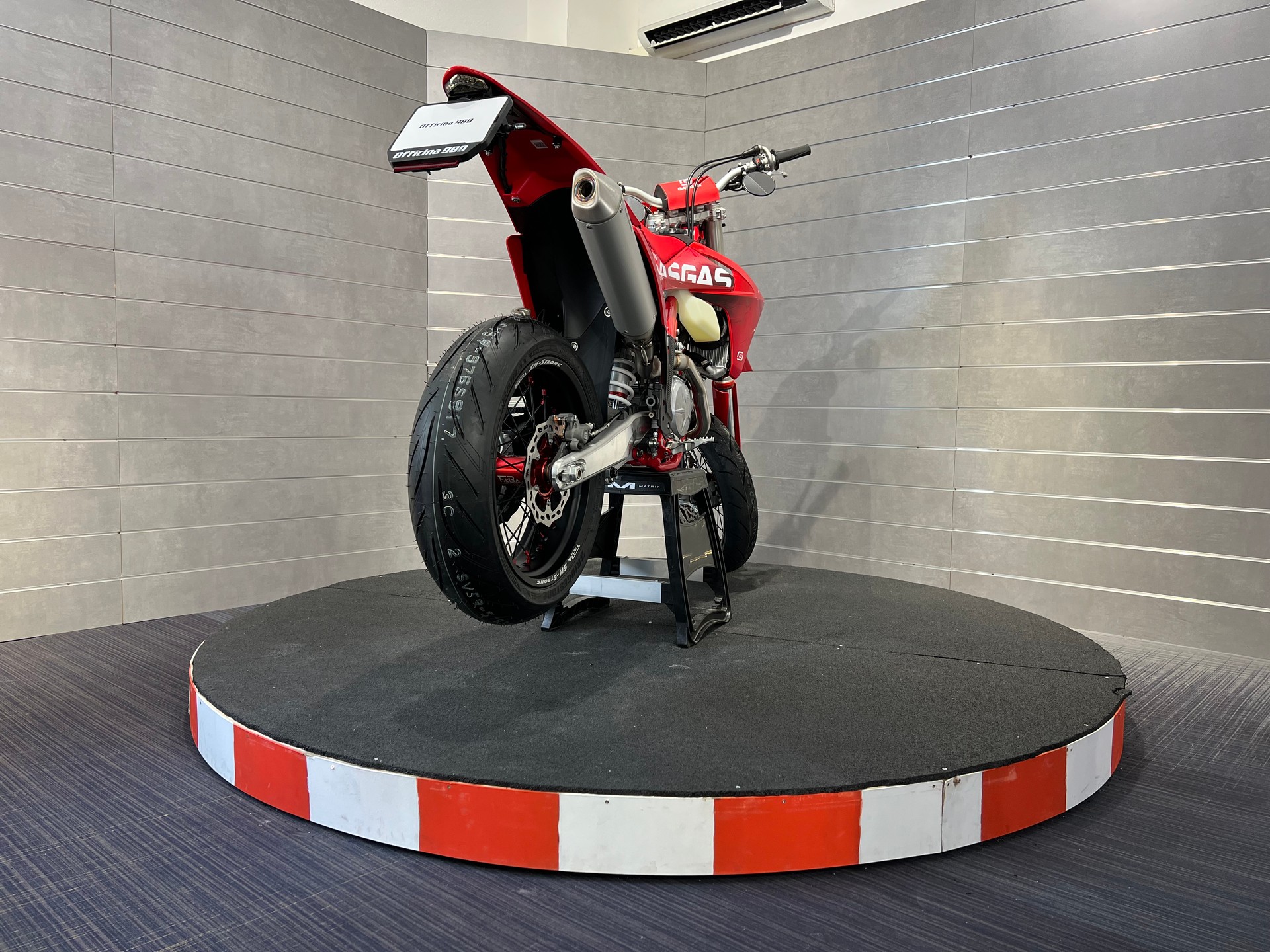 GASGAS EC 500F Supermoto-image-4