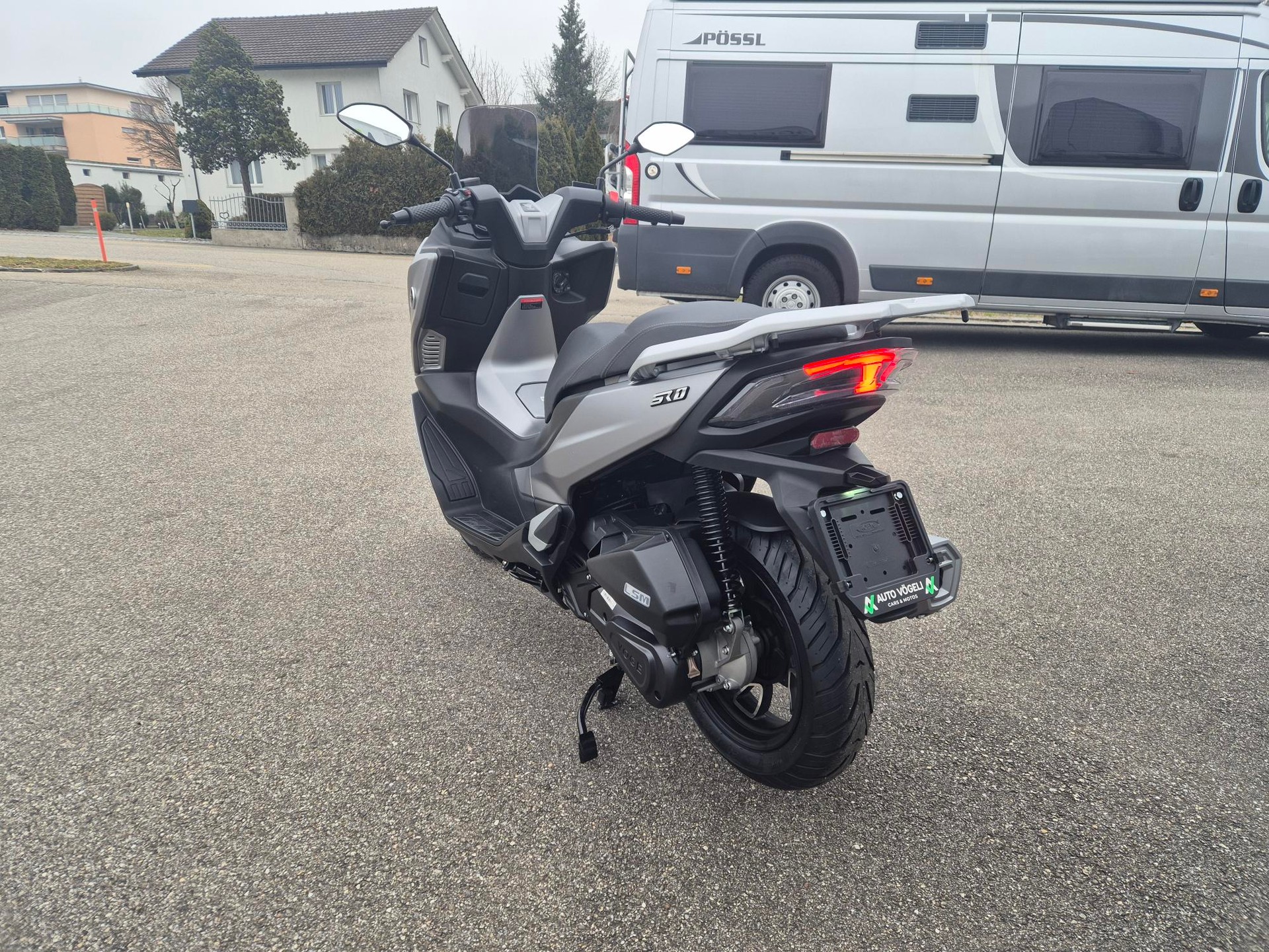VOGE SR 125GT-showroom-element-2