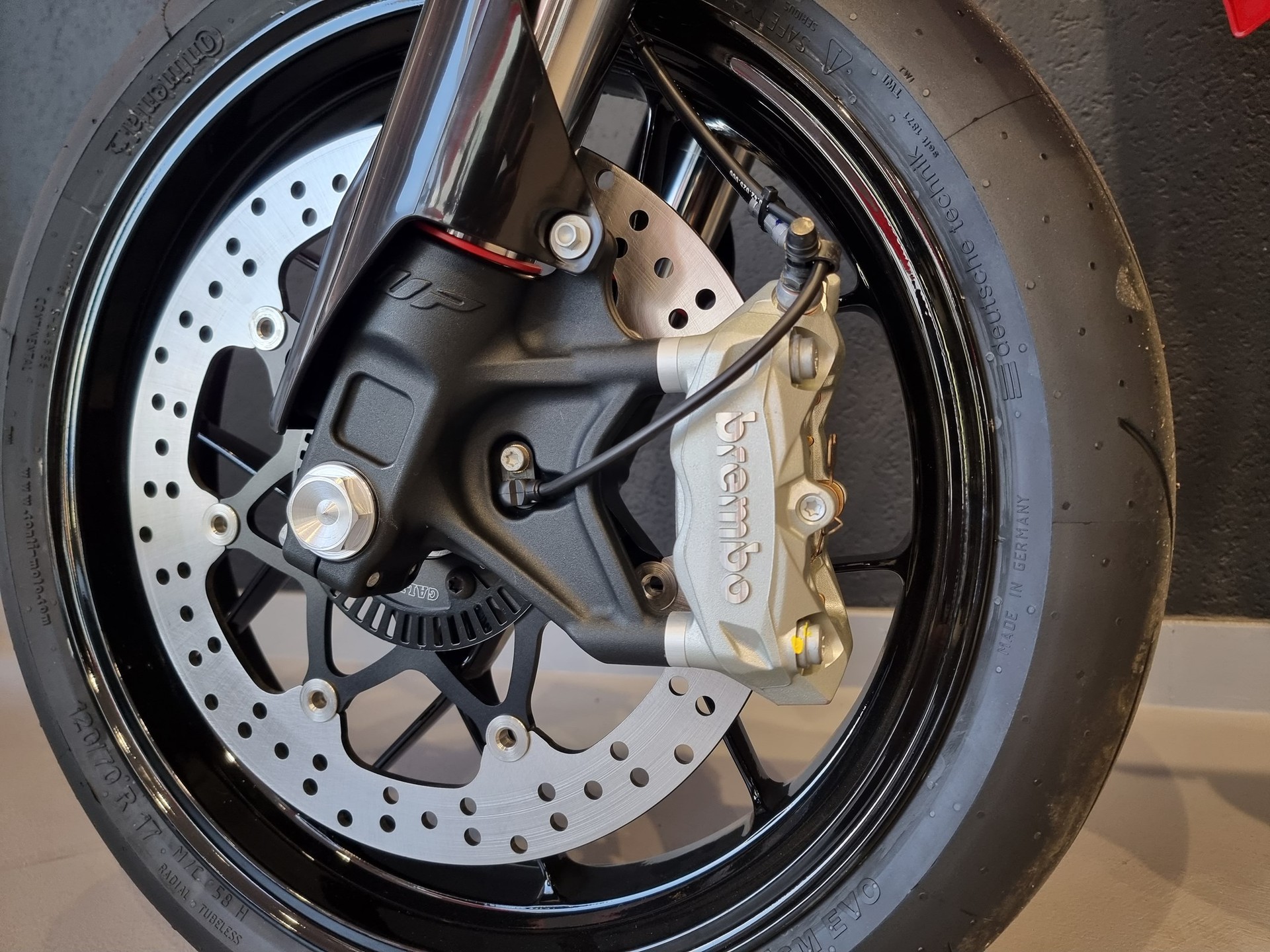GASGAS SM 700 Supermoto-image-12