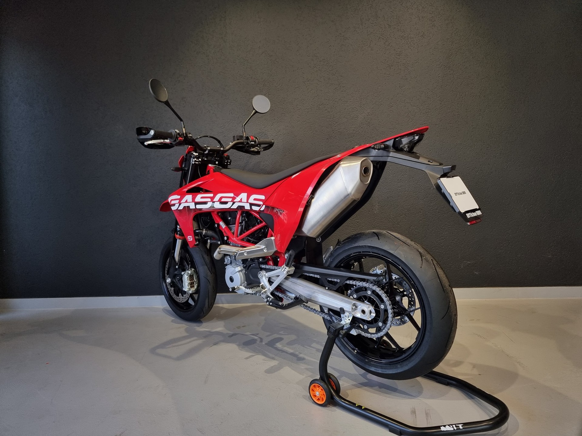 GASGAS SM 700 Supermoto-showroom-element-2