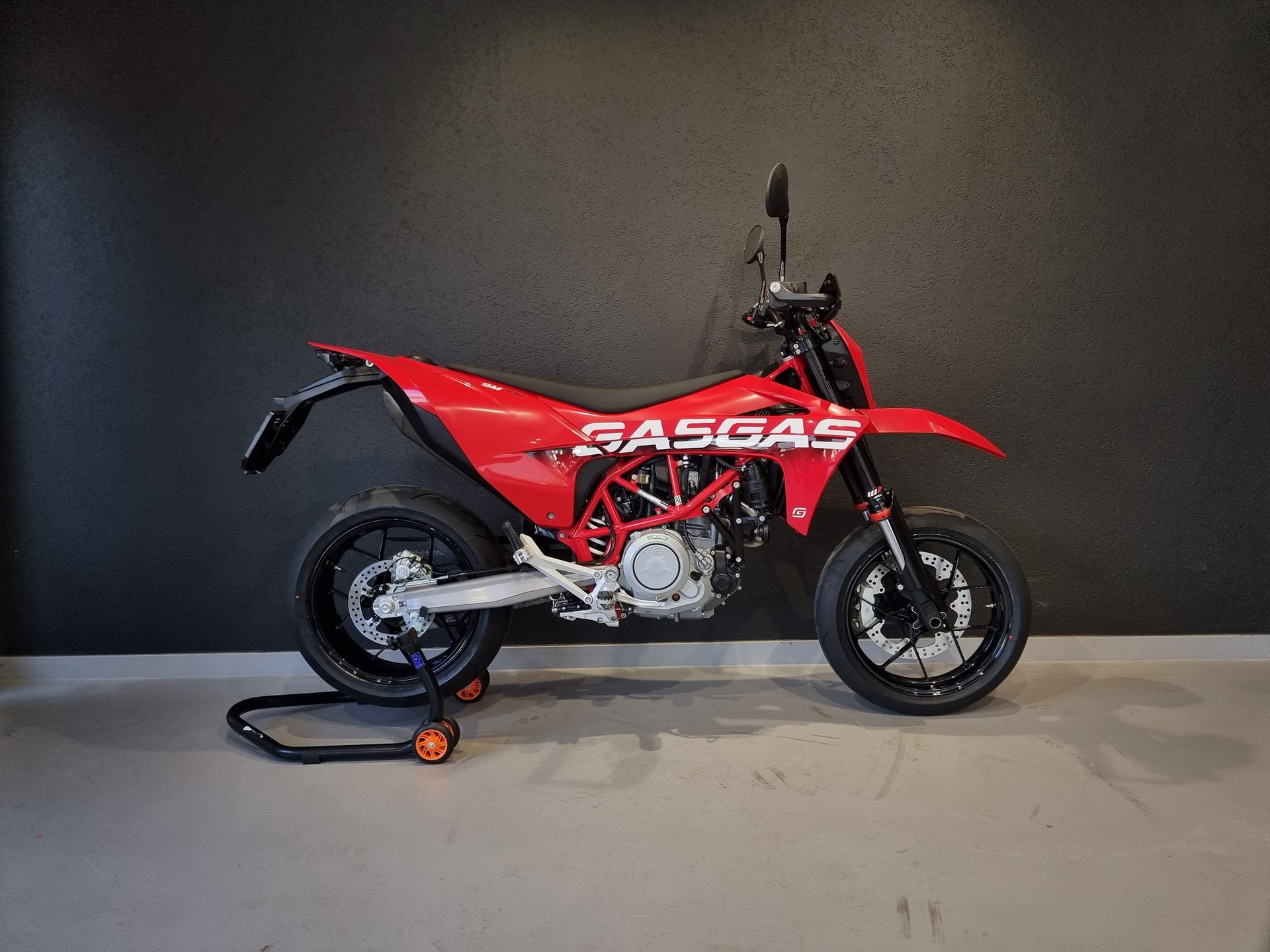 GASGAS SM 700 Supermoto-image-6