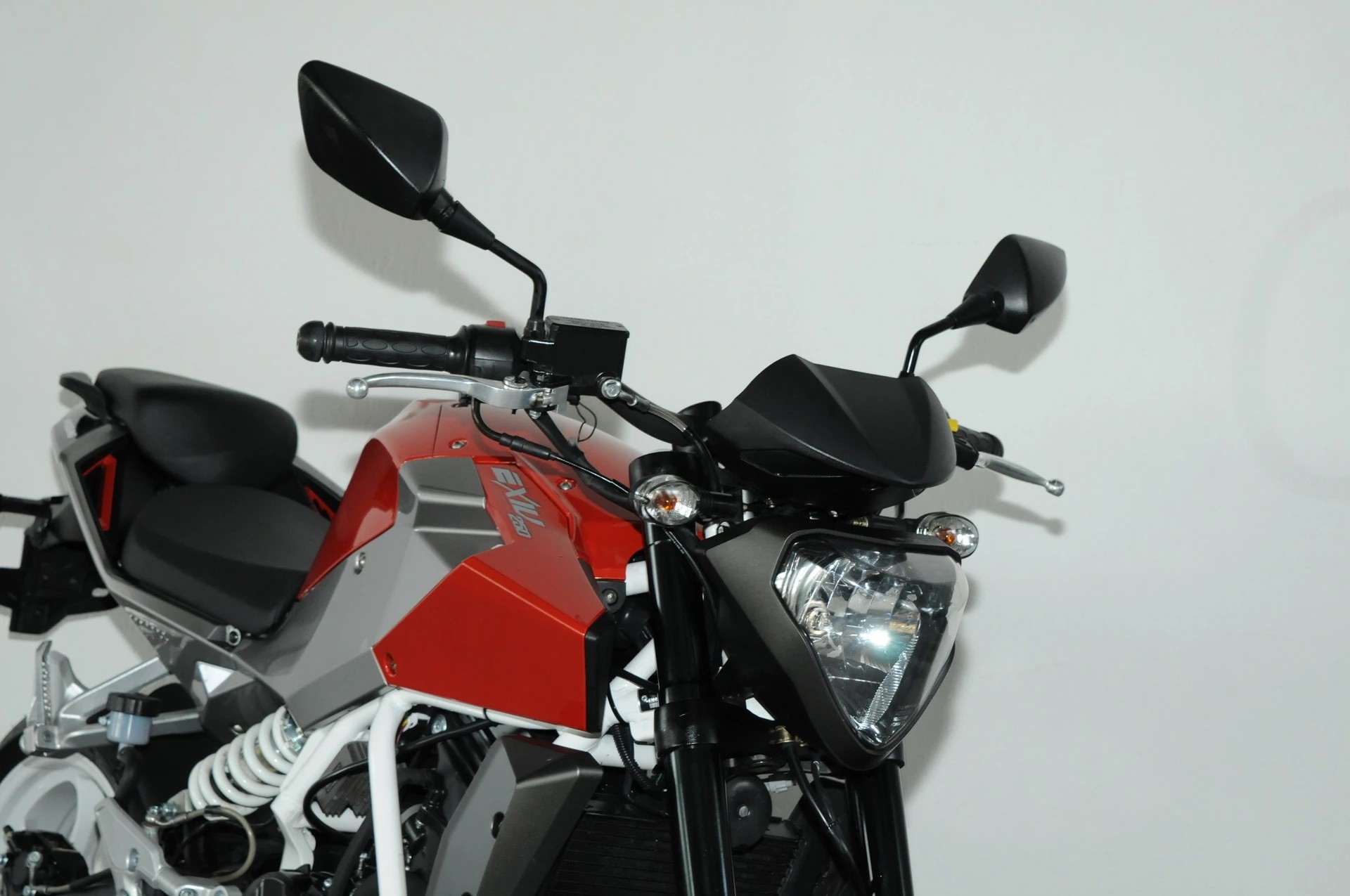 HYOSUNG Exiv GD 250-image-3