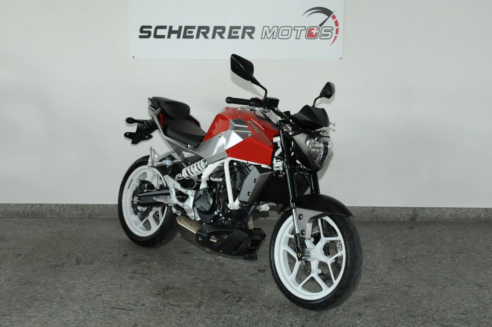 HYOSUNG Exiv GD 250-image-1