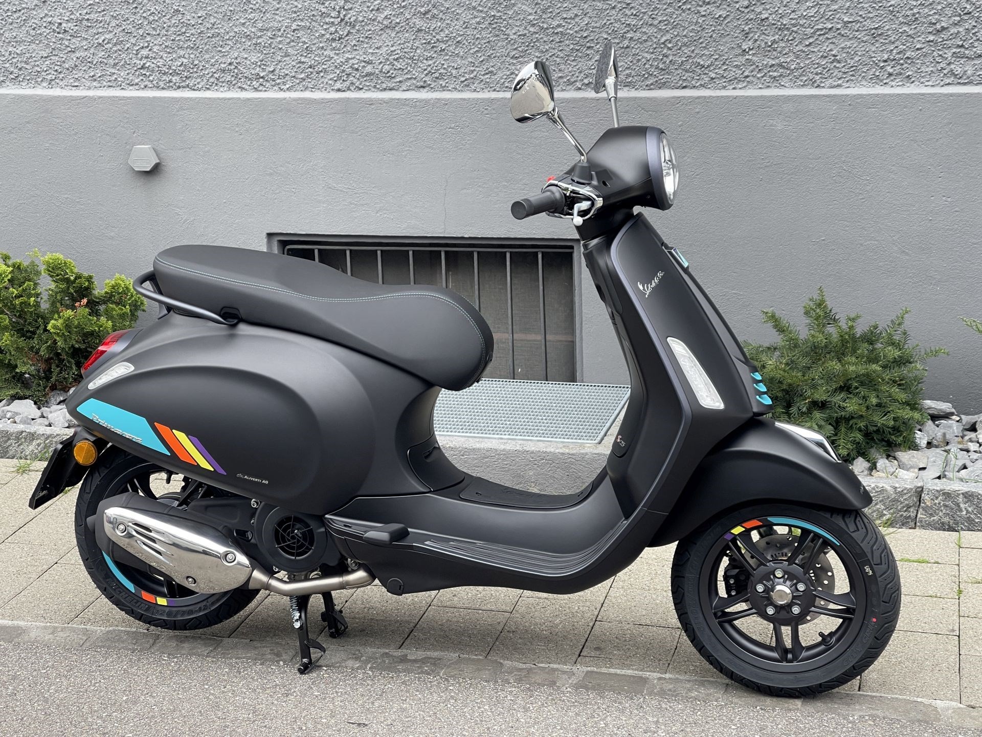 PIAGGIO Vespa Primavera 125 Sport ABS E5+-showroom-element-2