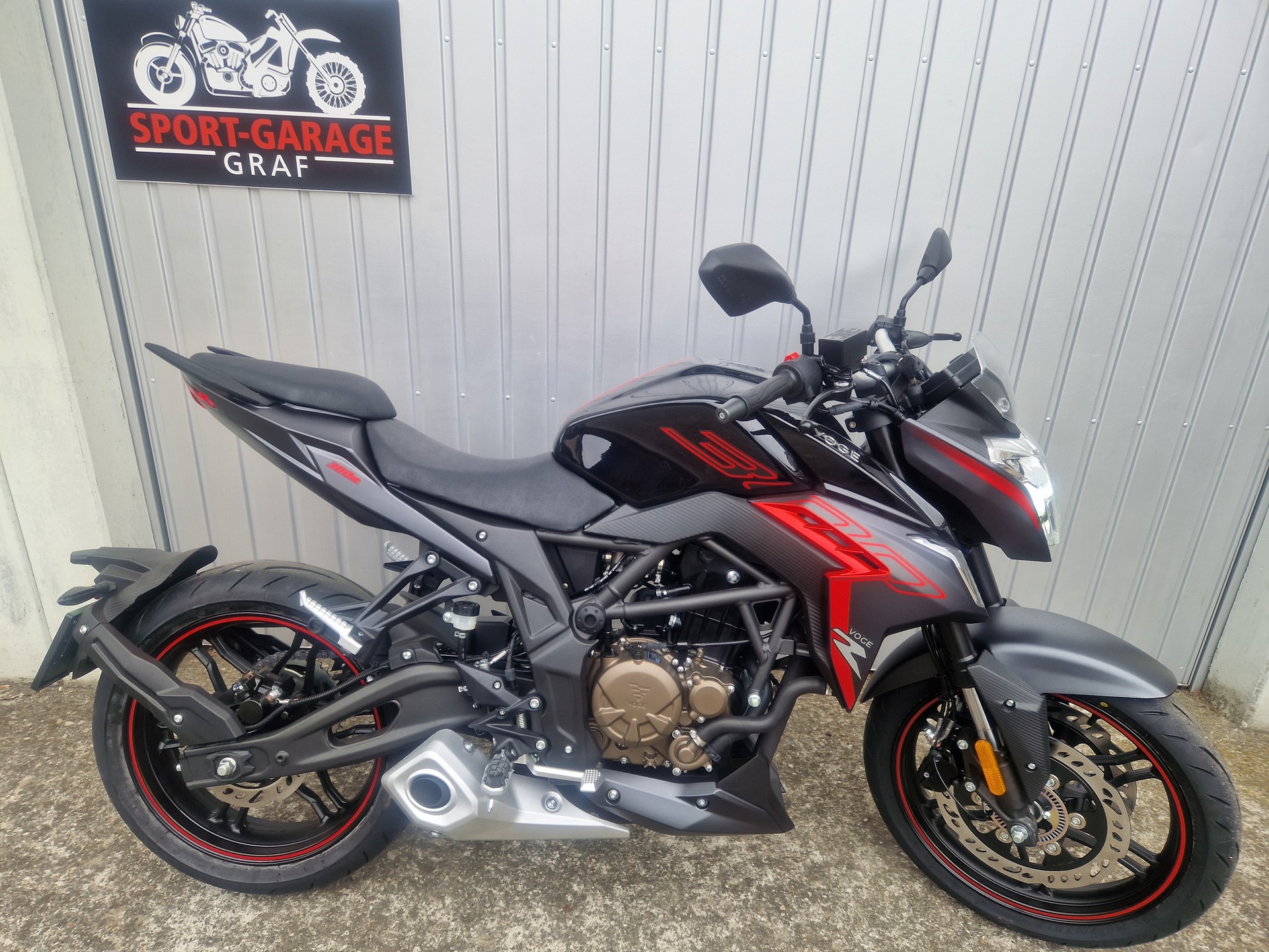VOGE 300 R Naked