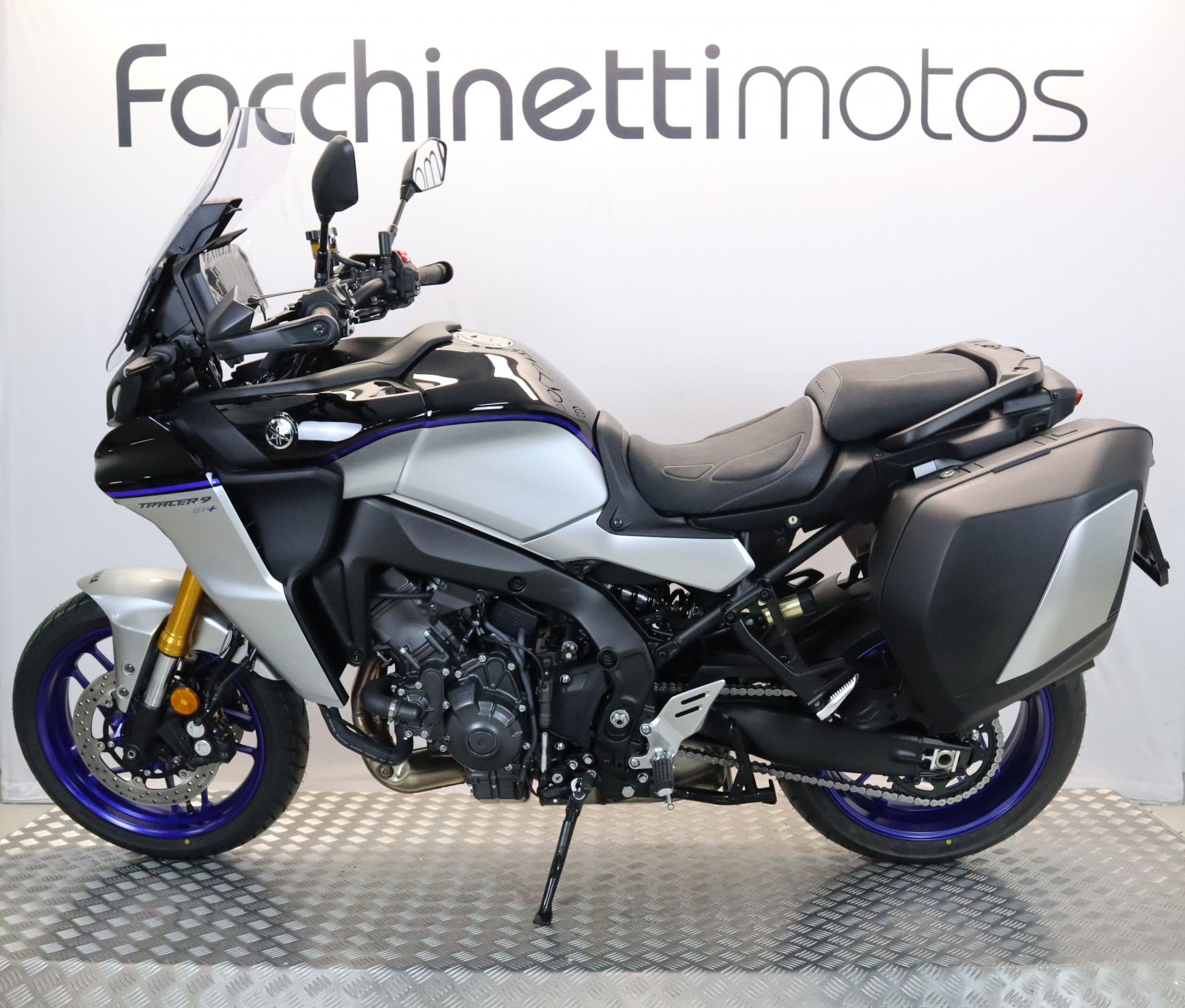 YAMAHA Tracer 9 GT+-showroom-element-1