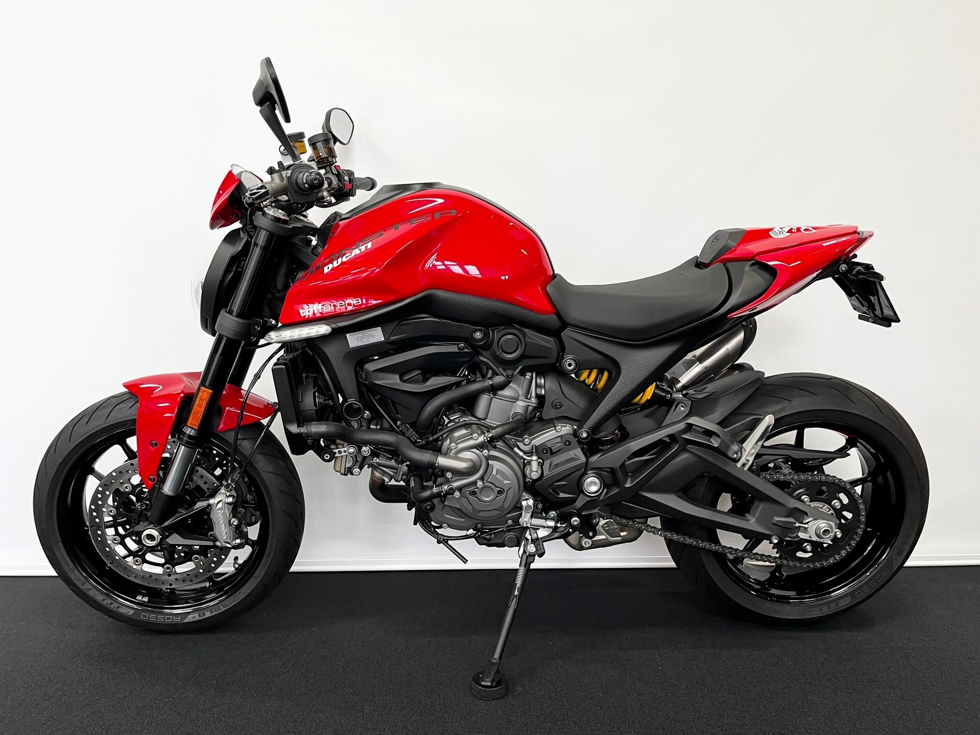 DUCATI Monster + 937-showroom-element-1