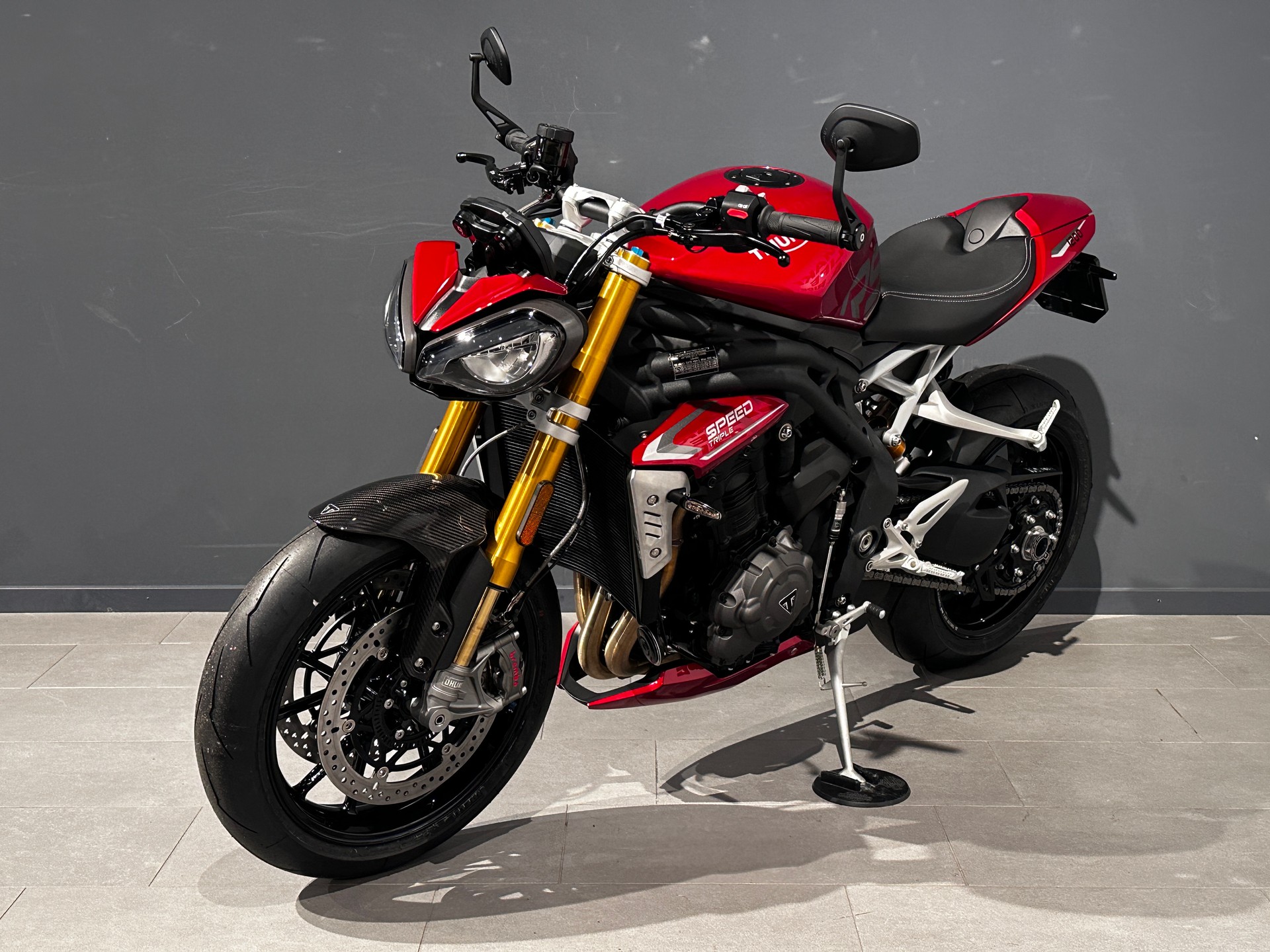 TRIUMPH Speed Triple RS-showroom-element-2