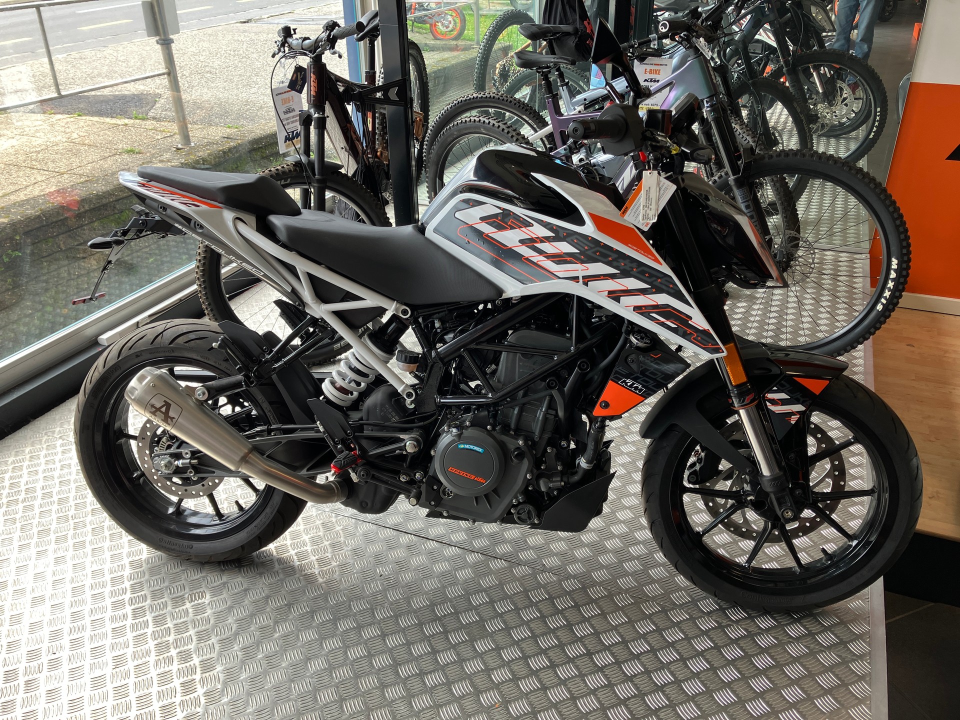 KTM 390 Duke
