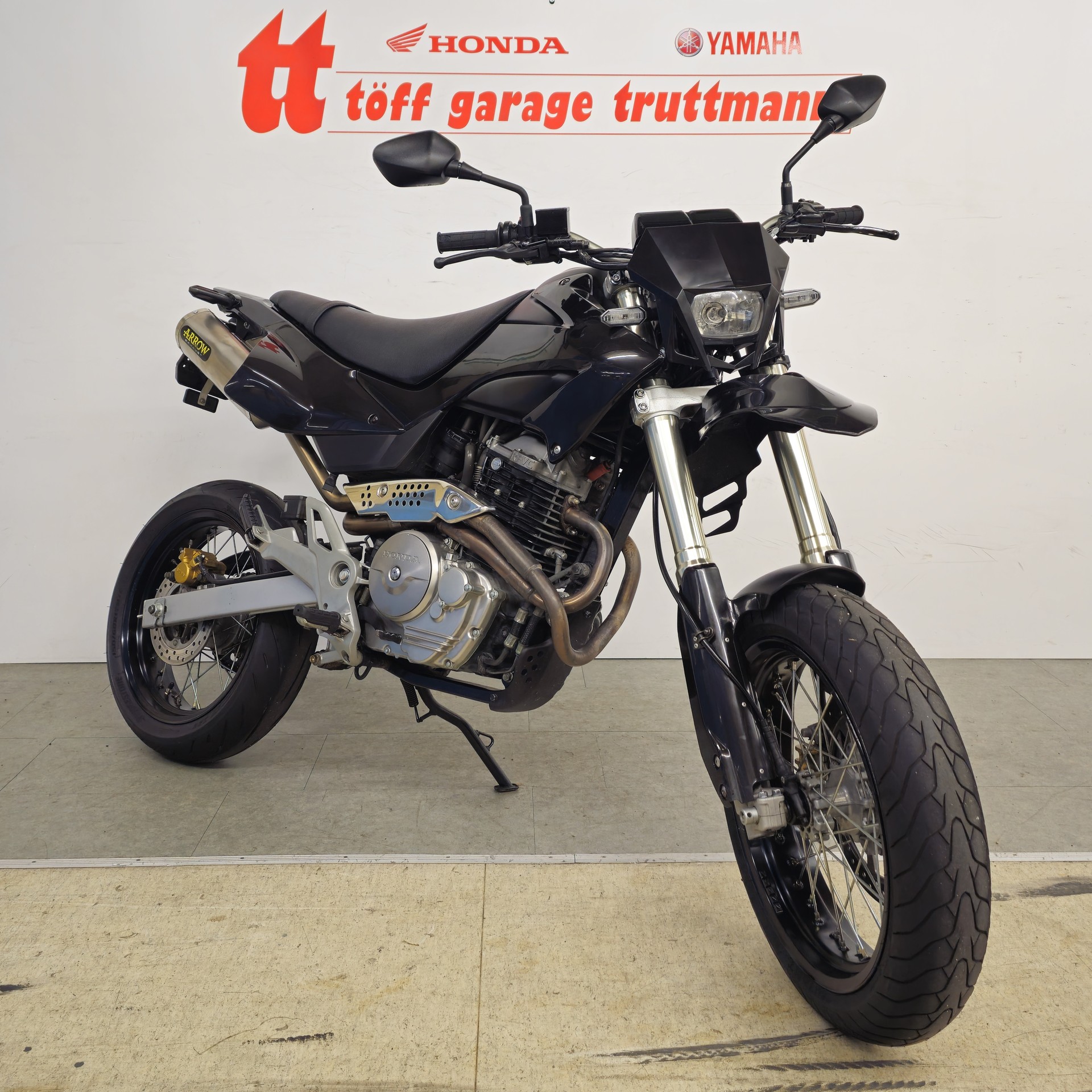 HONDA FMX 650-showroom-element-2
