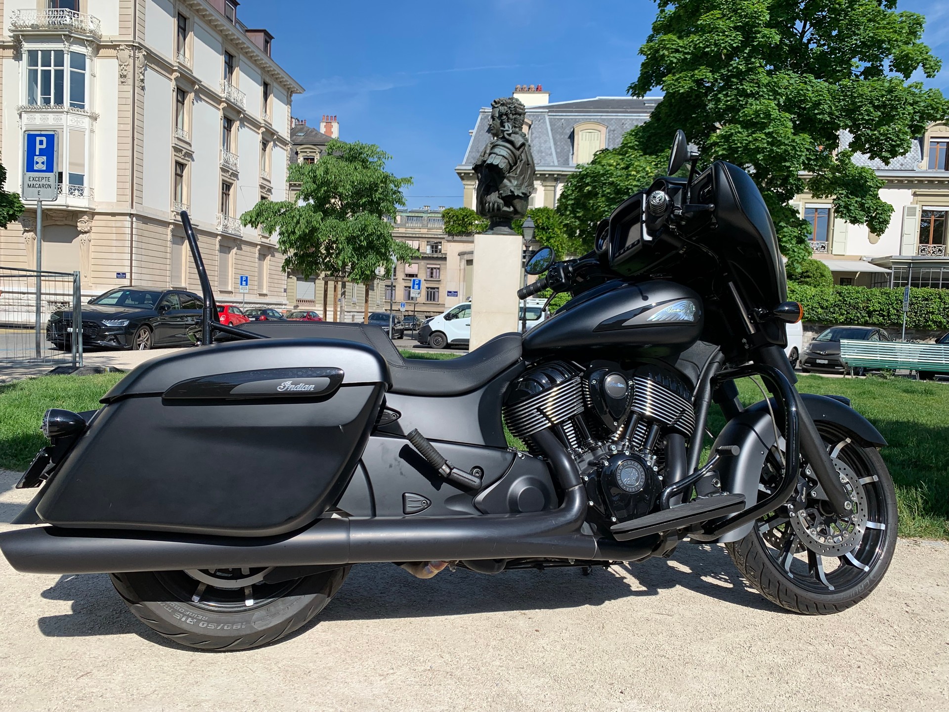 INDIAN Chieftain Dark Horse-image-0