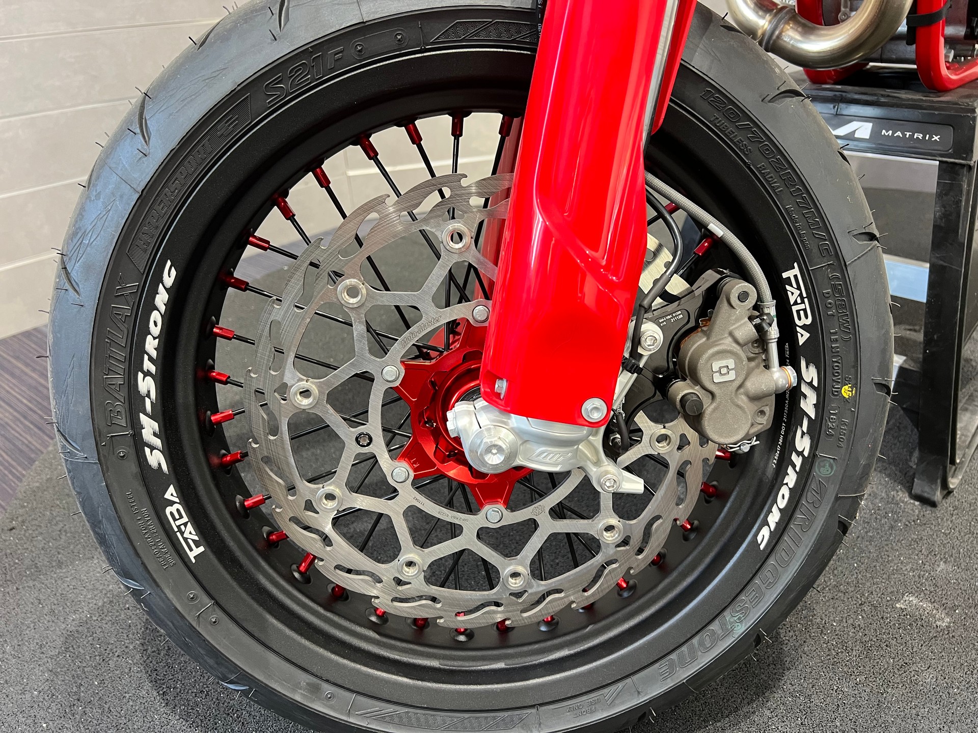GASGAS EC 450F Supermoto-image-12