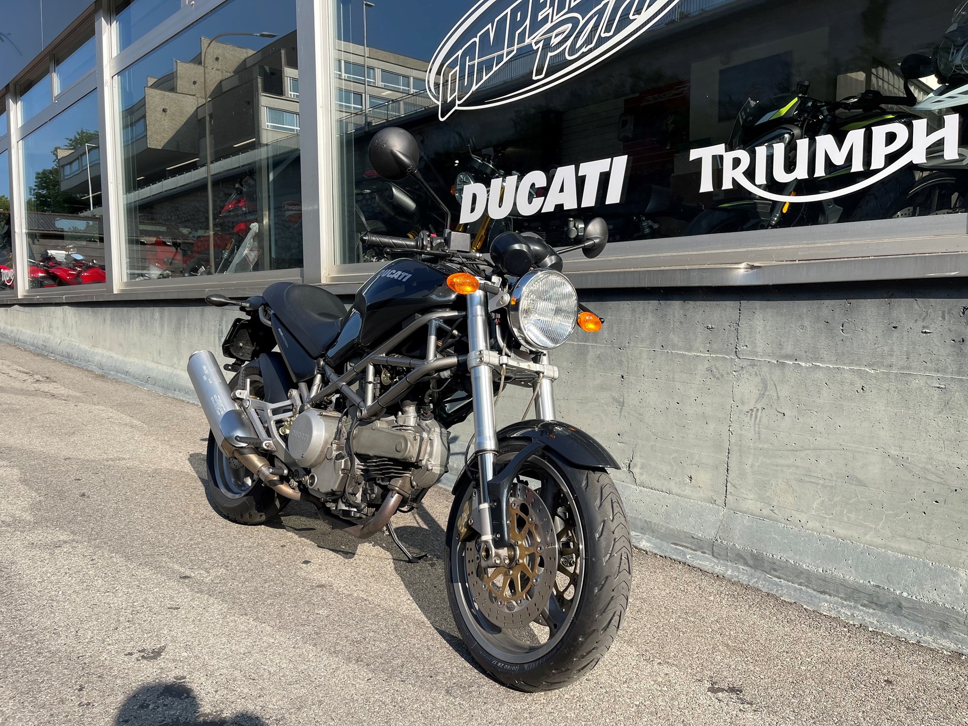 DUCATI Monster 620 i.e.-showroom-element-1