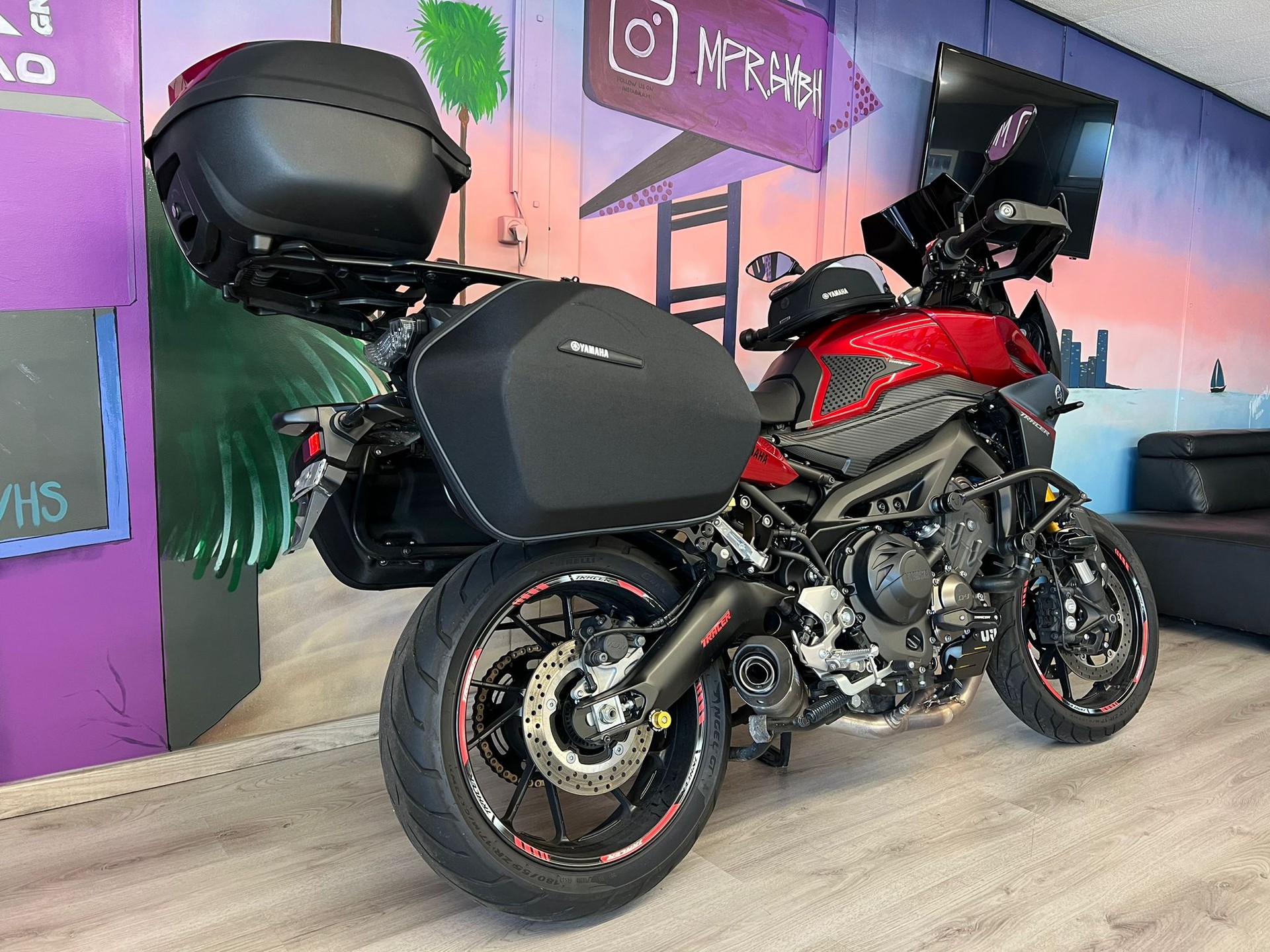 YAMAHA MT-09 ABS Tracer-showroom-element-2