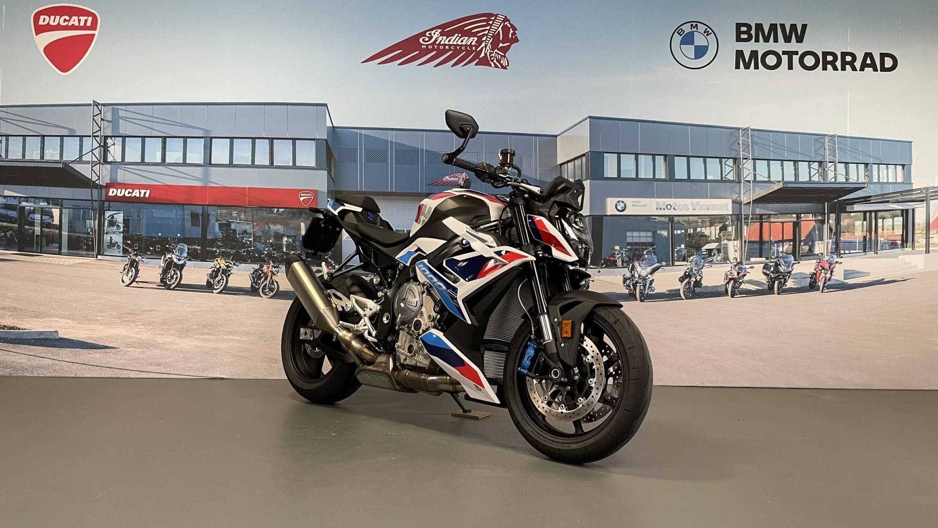 BMW M 1000 R