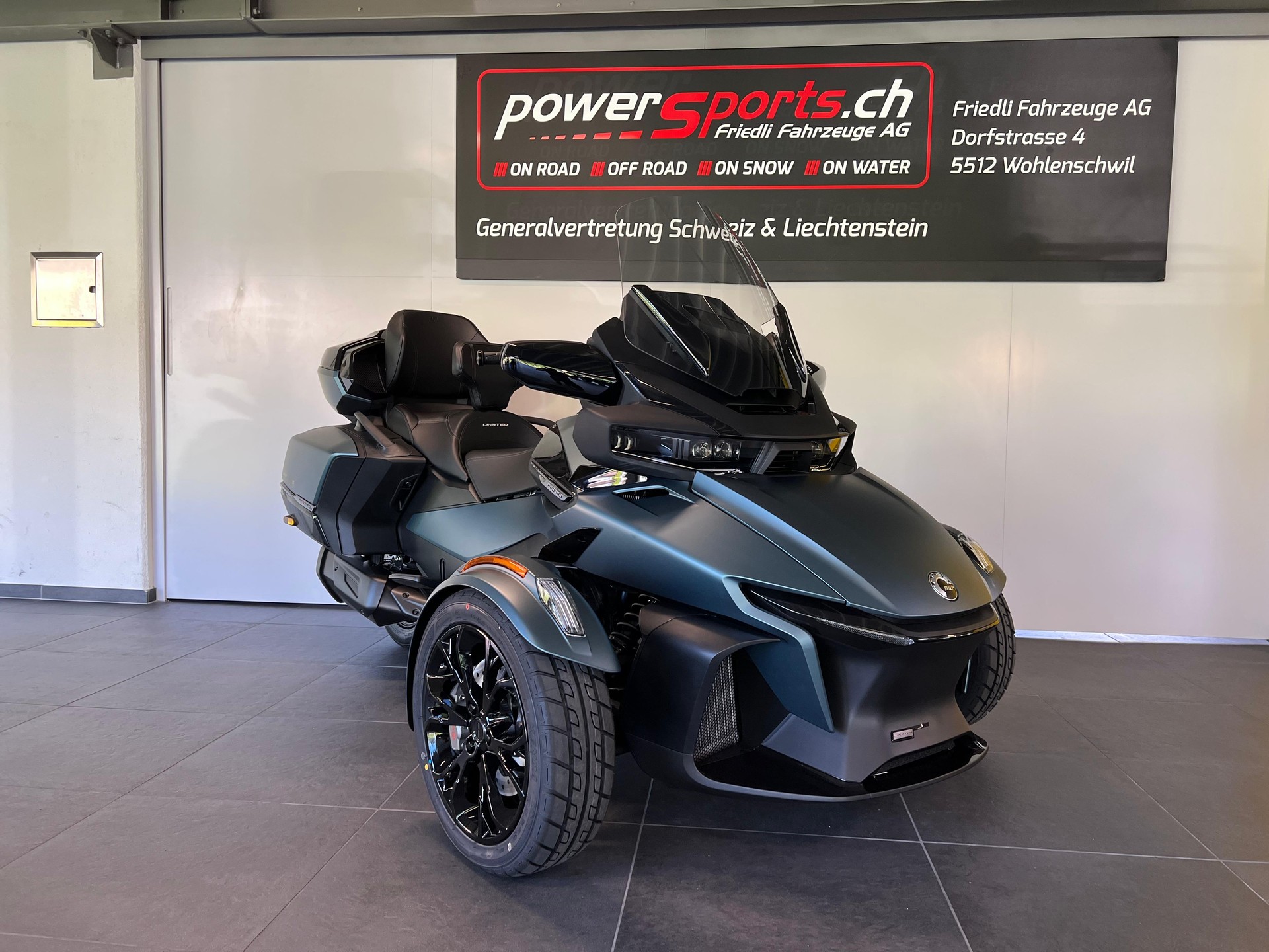 CAN-AM Spyder RT-LTD SE6 *2025*-showroom-element-1