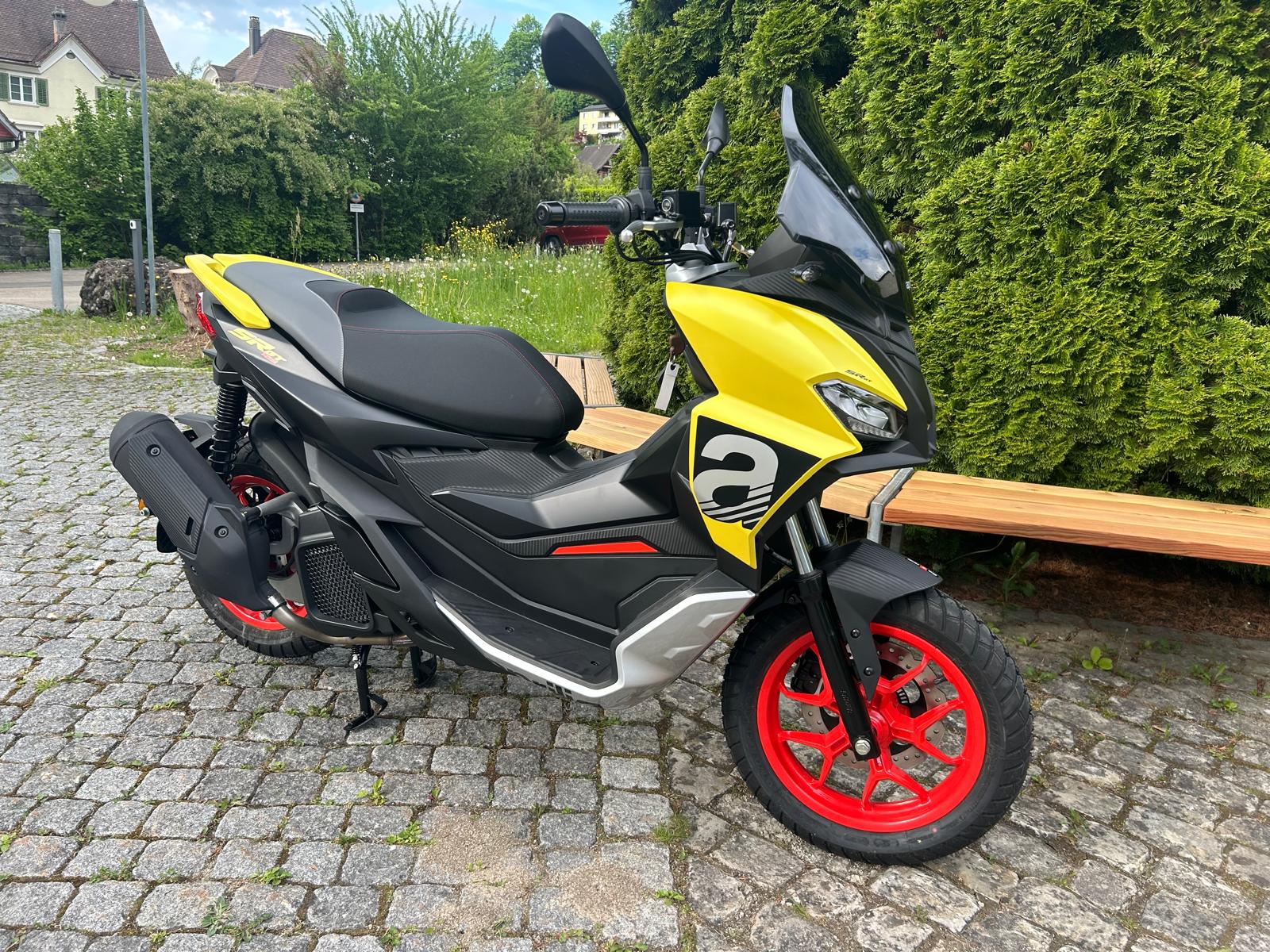 APRILIA SR 125 GT ABS-image-2