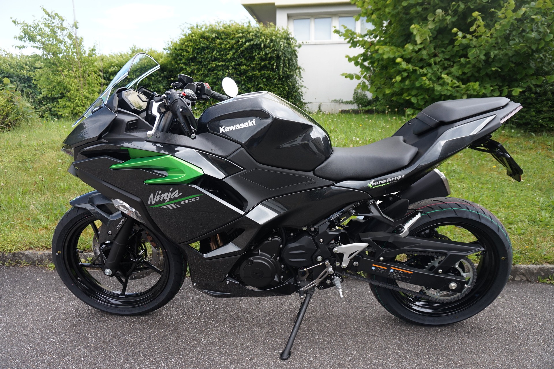 KAWASAKI Ninja 500 ABS mit Heckumbau