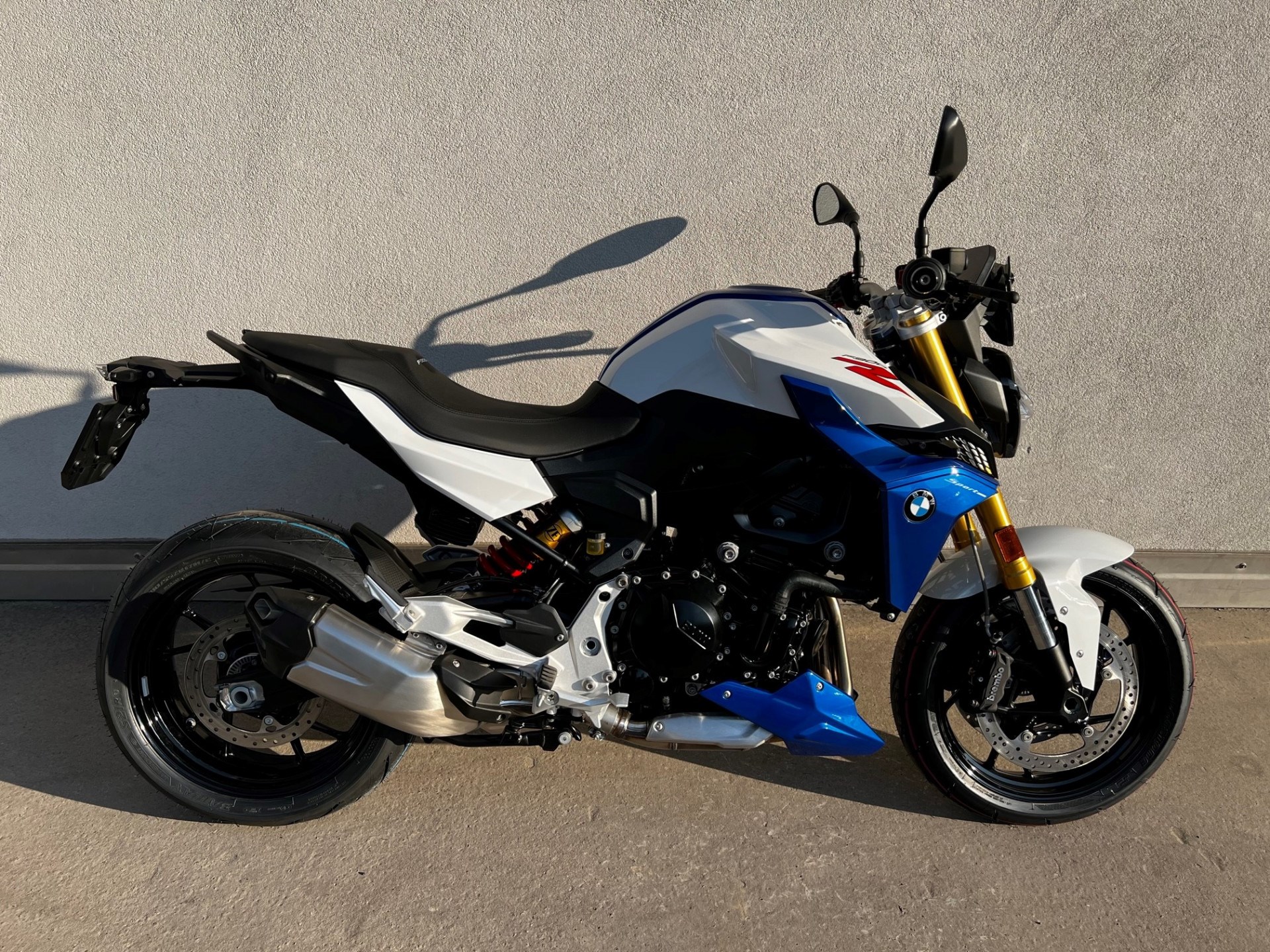 BMW F 900 R Sport