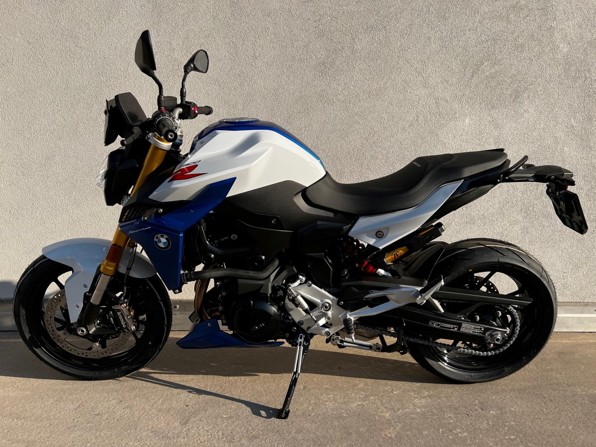 BMW F 900 R Sport-showroom-element-1