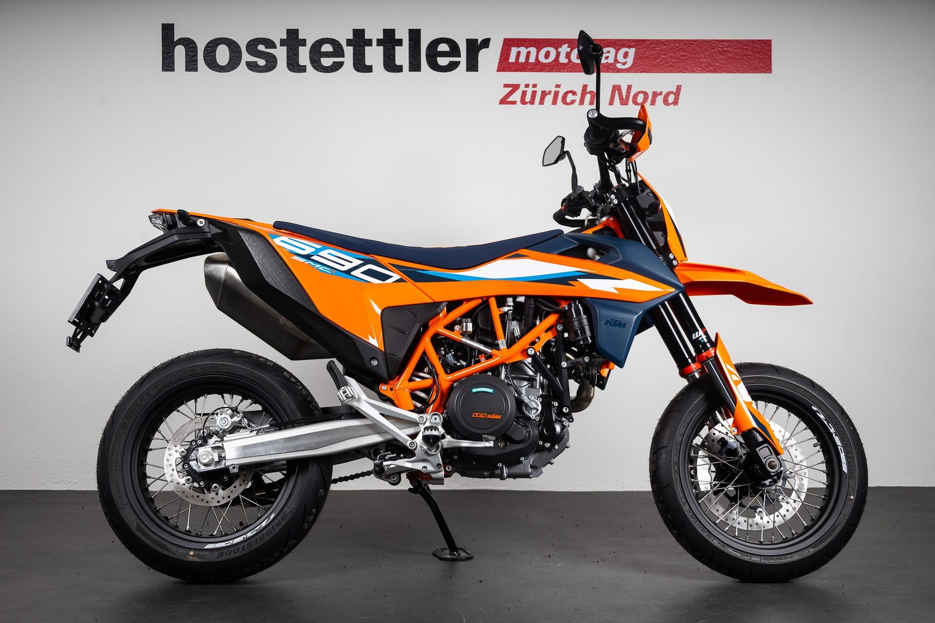 KTM 690 SMC R ABS (35kW)-showroom-element-1