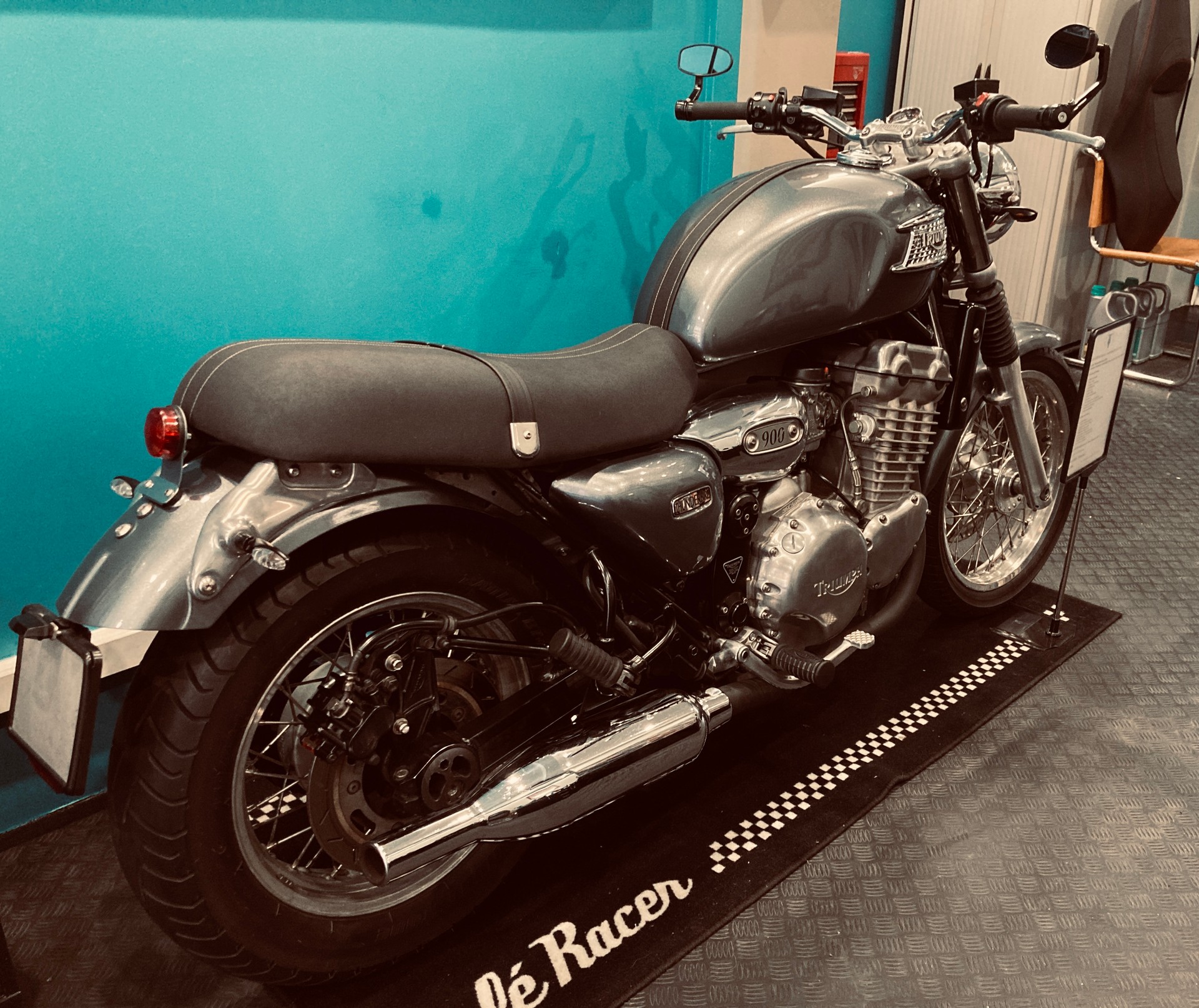TRIUMPH Thunderbird 900 Sport-image-10