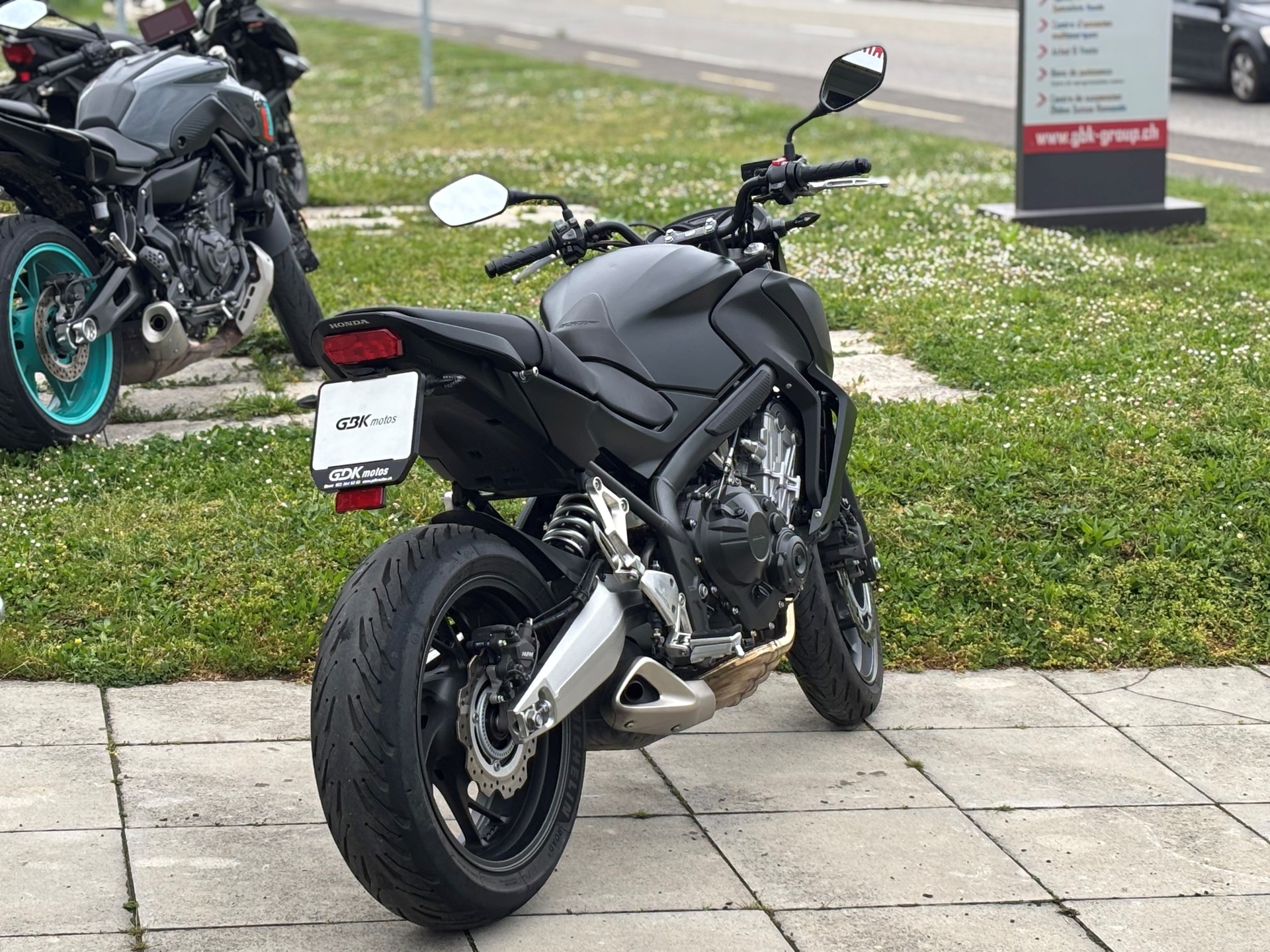 HONDA CB 650 F ABS-showroom-element-2