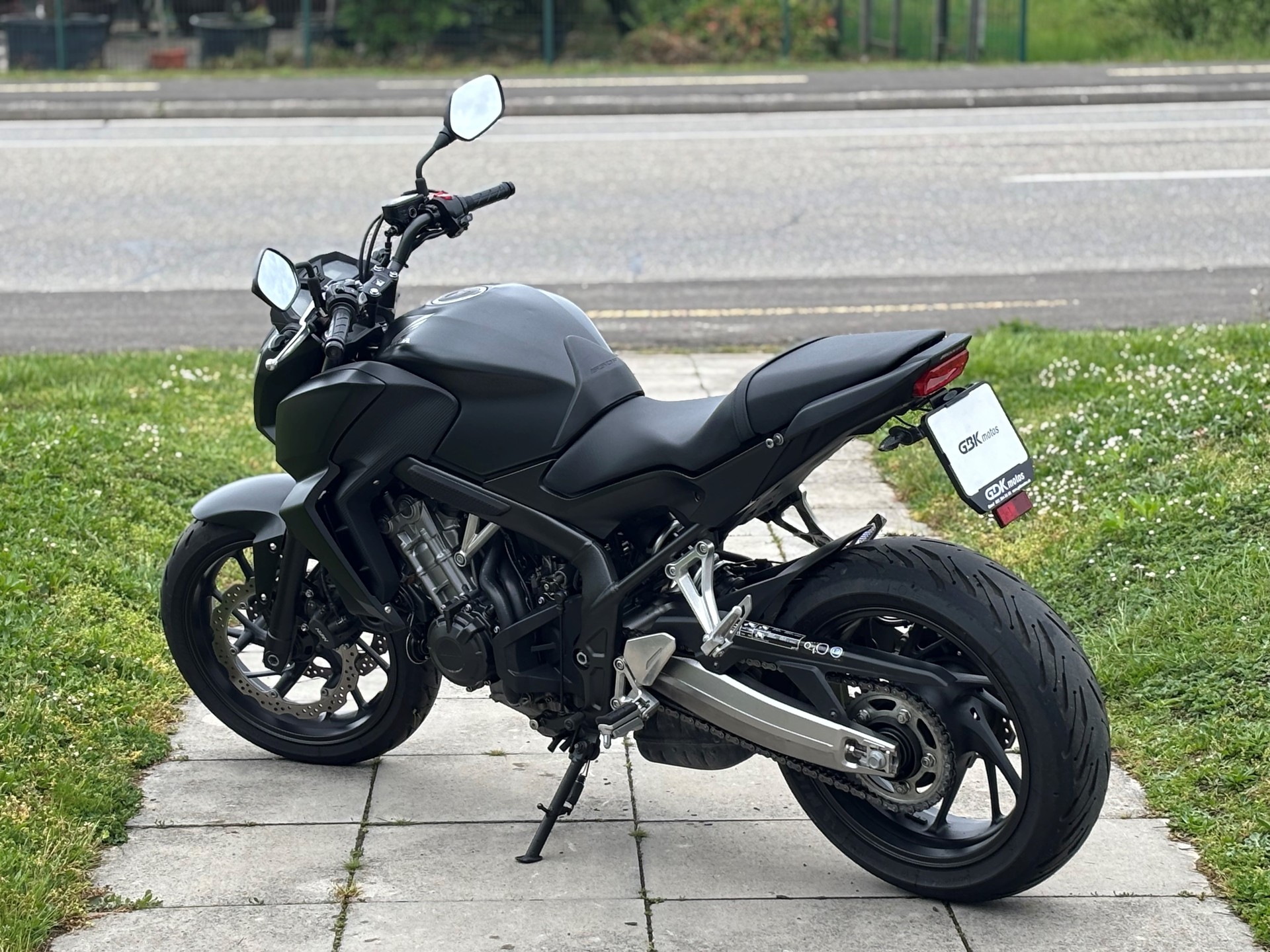 HONDA CB 650 F ABS-showroom-element-3