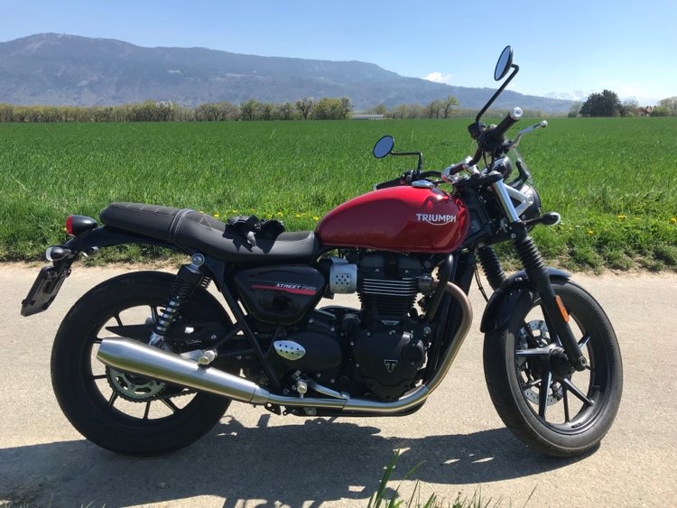 TRIUMPH Street Twin 900 i