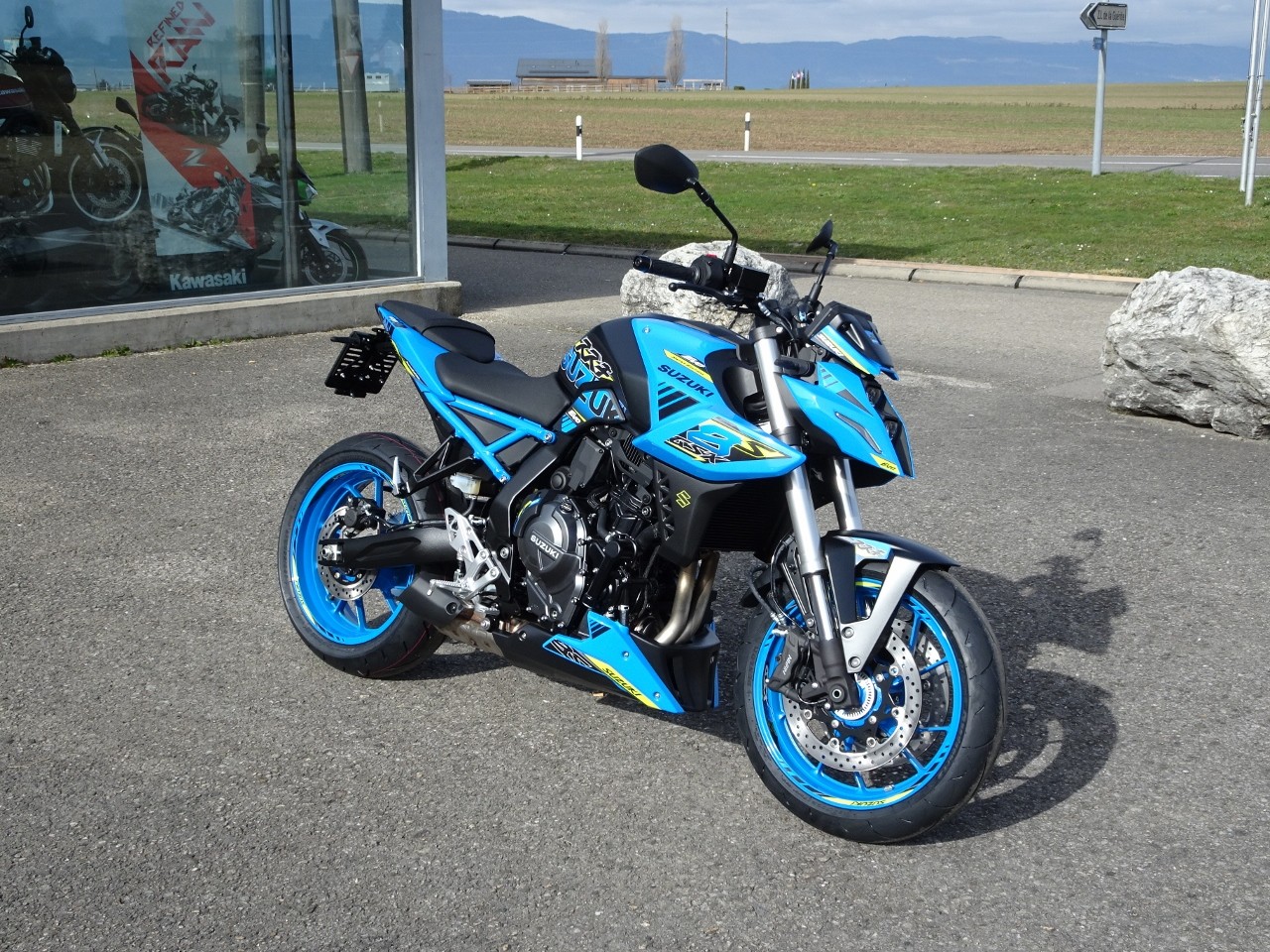 SUZUKI GSX-8 S EVO (35kW)-showroom-element-1