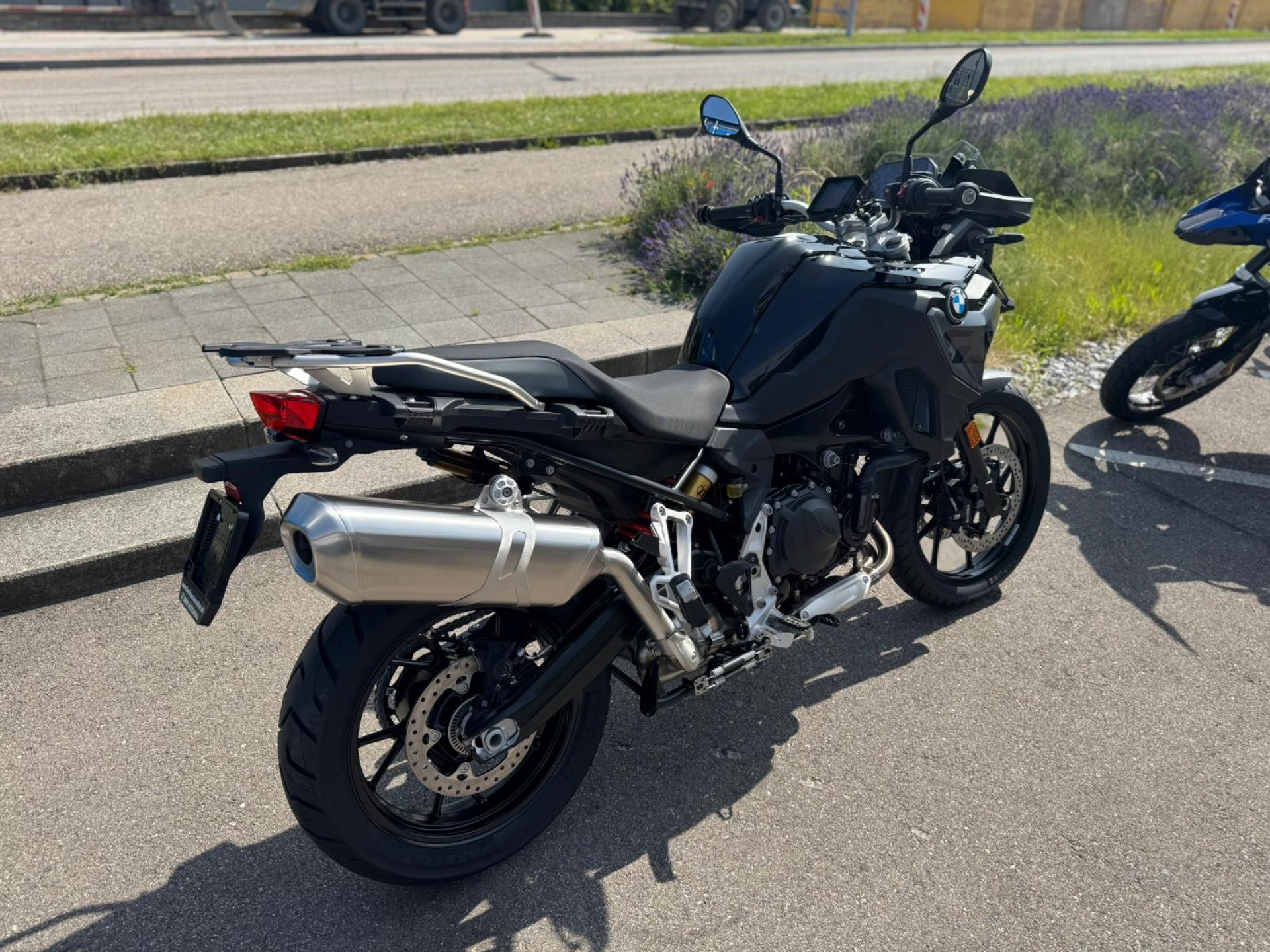 BMW F 800 GS Triple Black-showroom-element-3