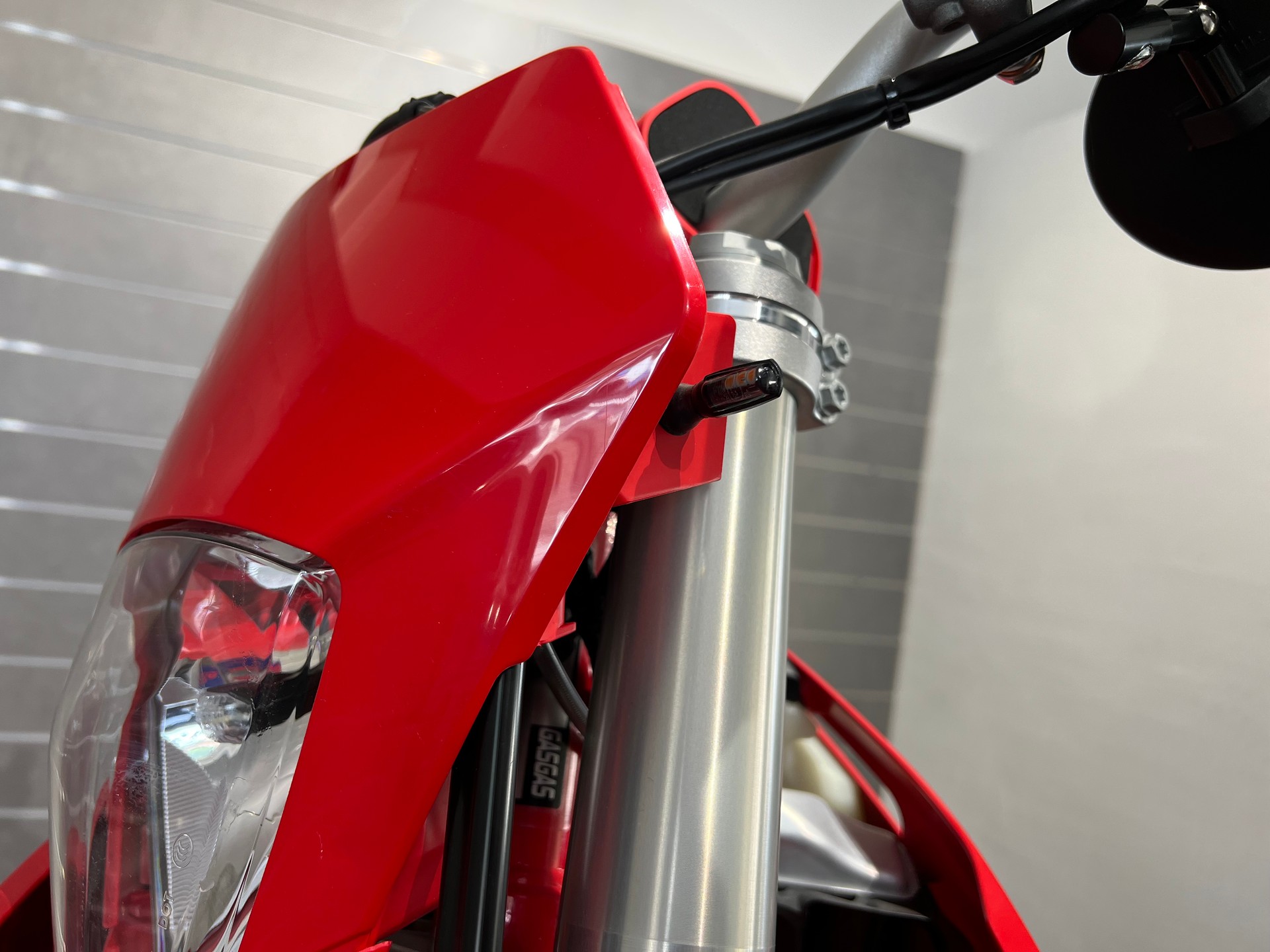 GASGAS EC 300 2T Supermoto-image-10