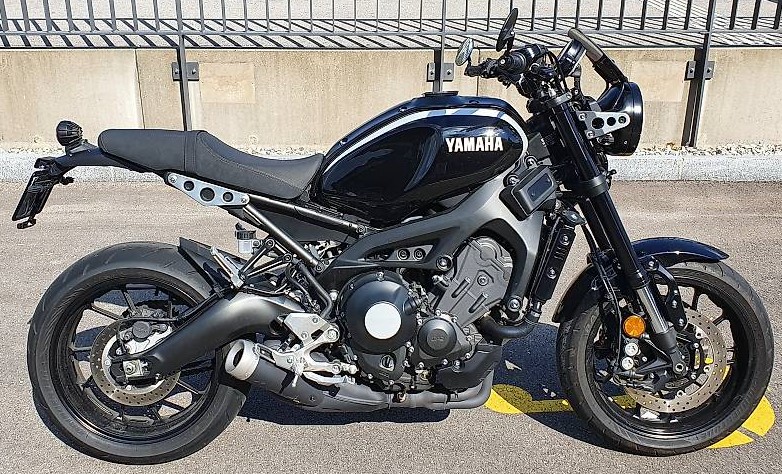 YAMAHA XSR 900