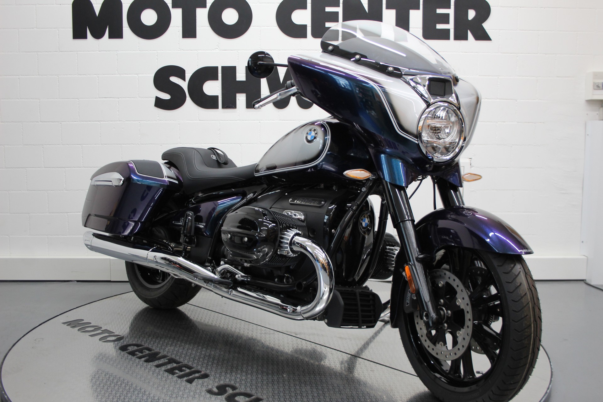 BMW R 18 Bagger-showroom-element-1
