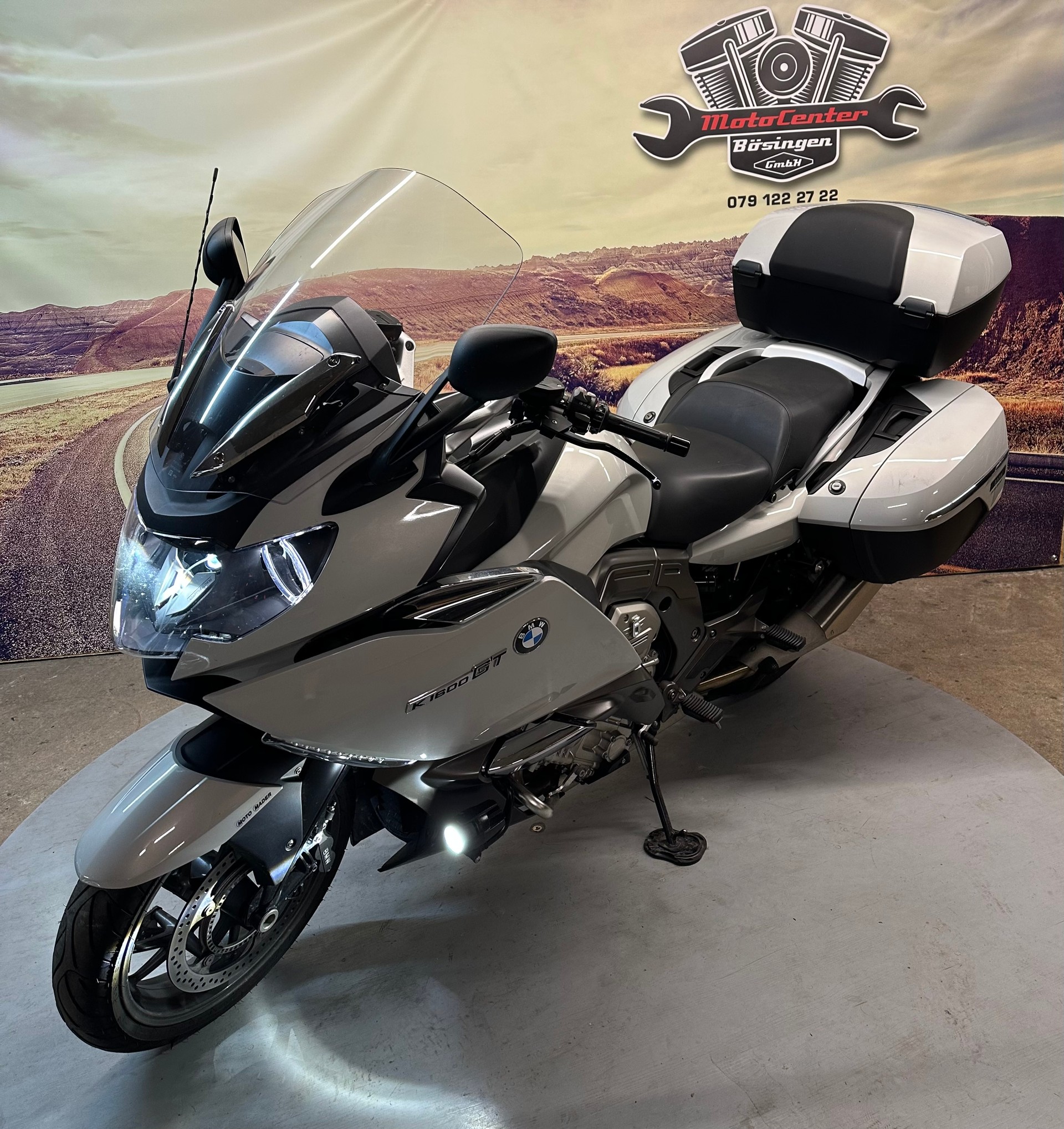 BMW K 1600 GT mit NAVI und Audiosystem-showroom-element-3