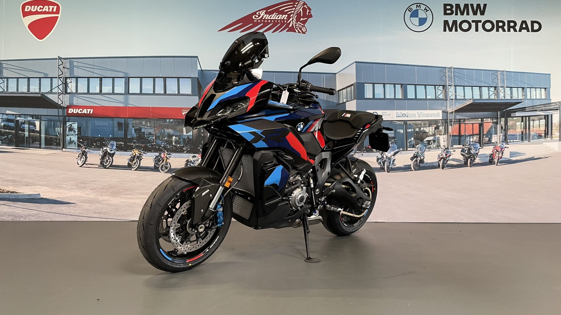 BMW M 1000 XR Competition-image-2
