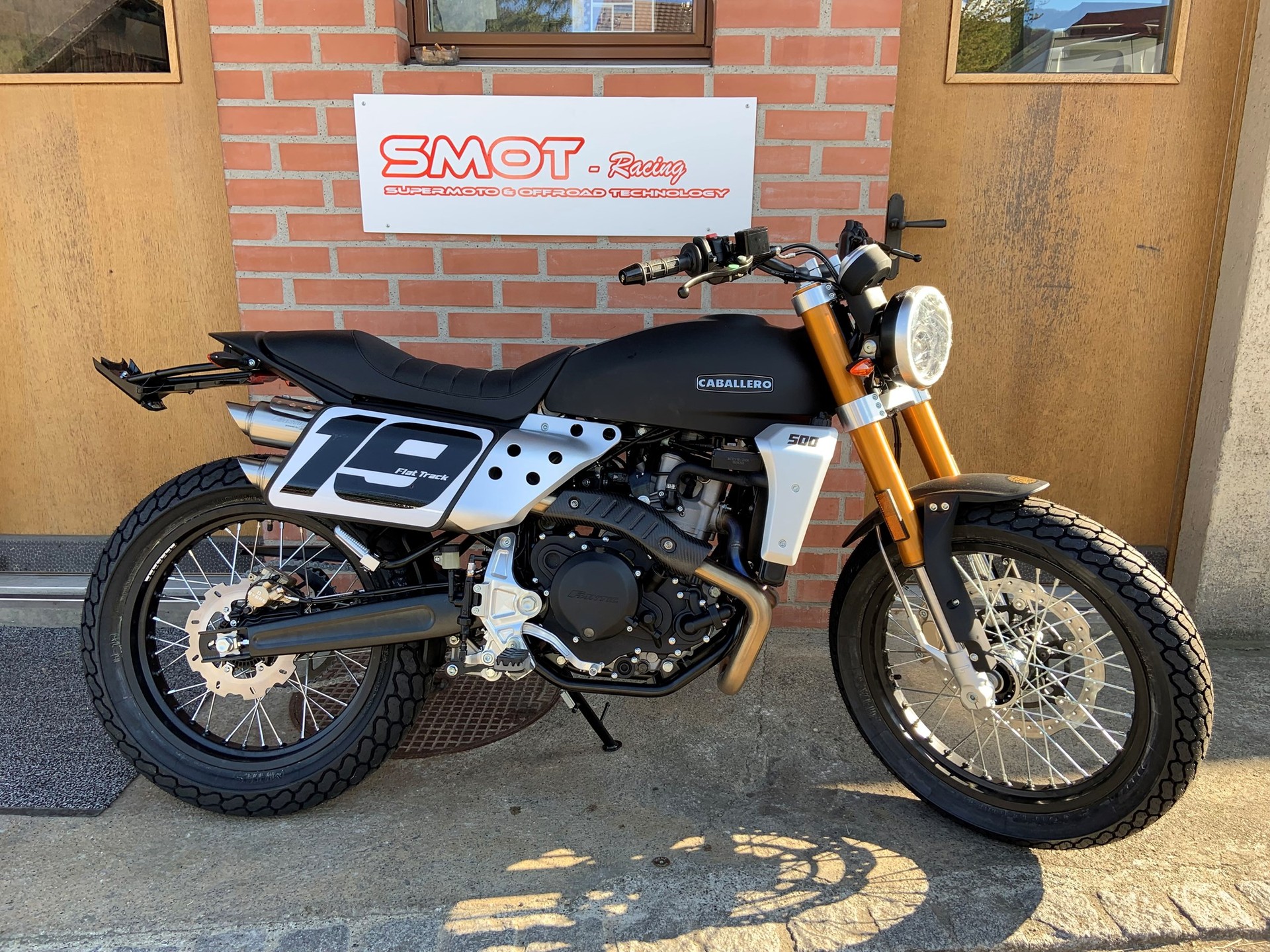 FANTIC Caballero 500 Flat Track-image-1