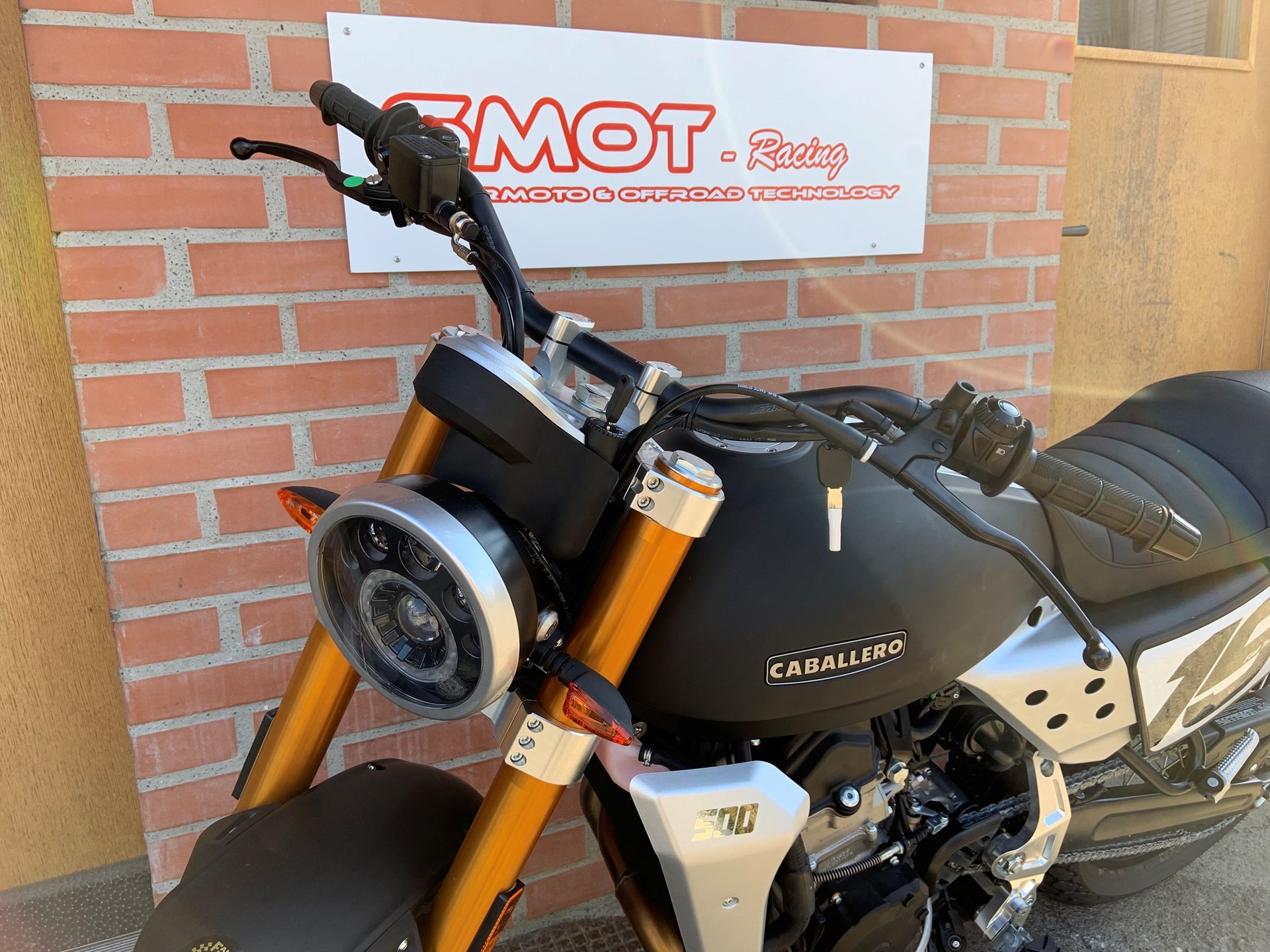 FANTIC Caballero 500 Flat Track-image-3
