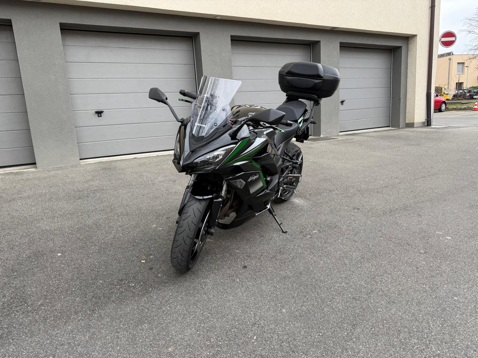 KAWASAKI Ninja 1000 SX
