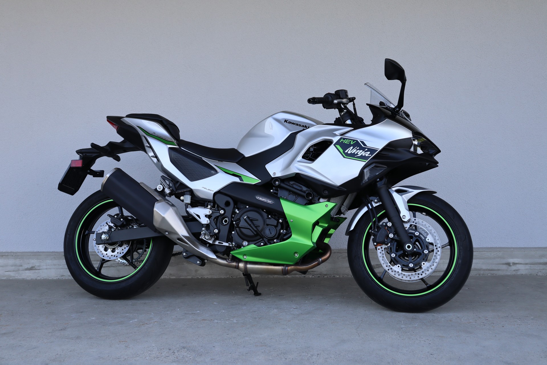 KAWASAKI Ninja 7 Hybrid-showroom-element-1