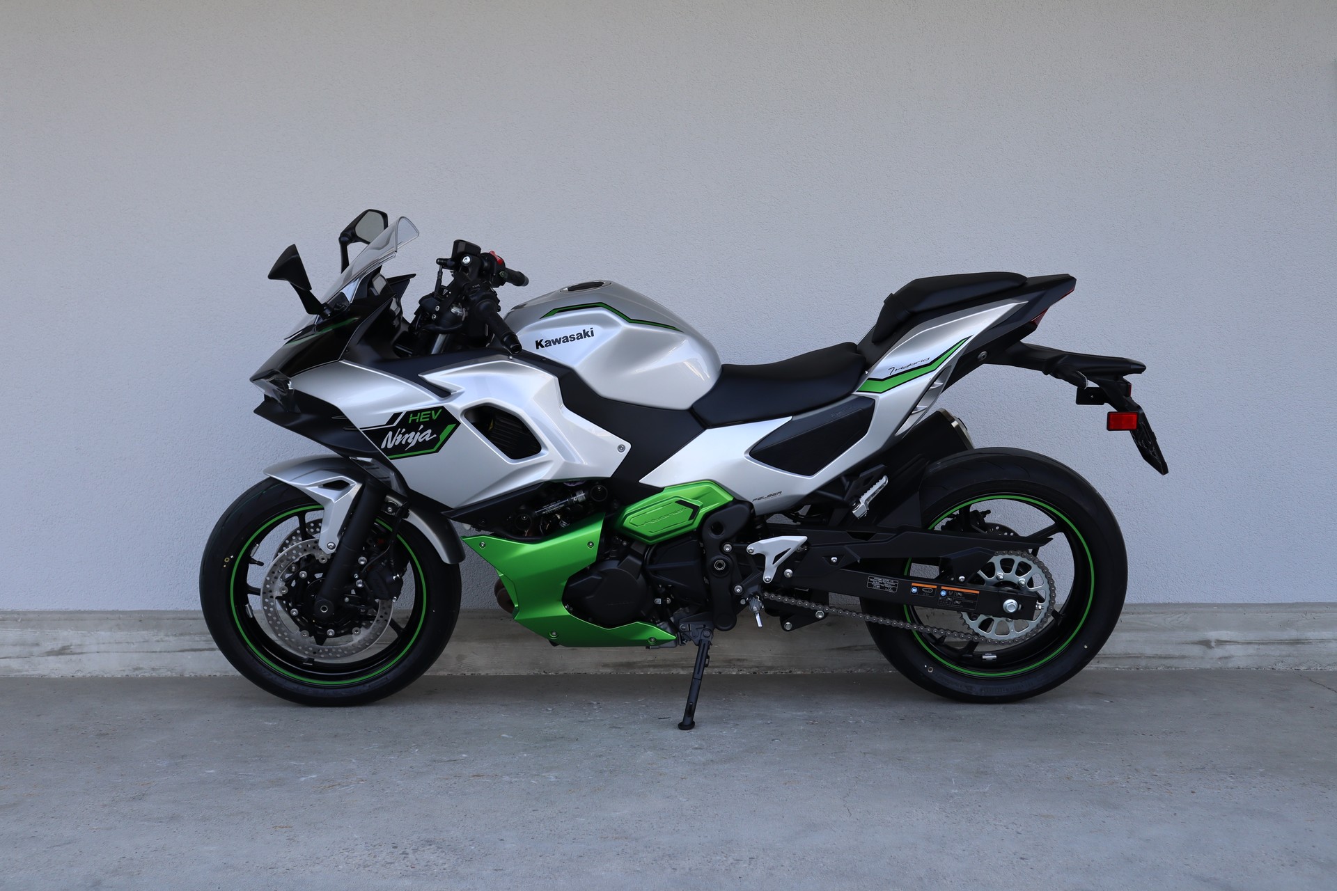 KAWASAKI Ninja 7 Hybrid-showroom-element-3