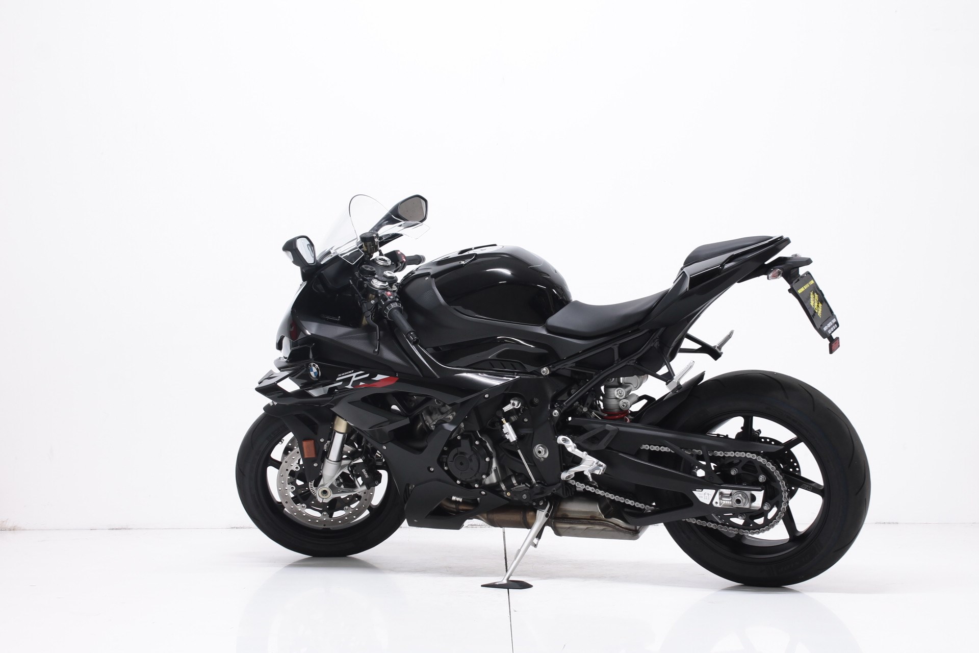 BMW S 1000 RR-showroom-element-3
